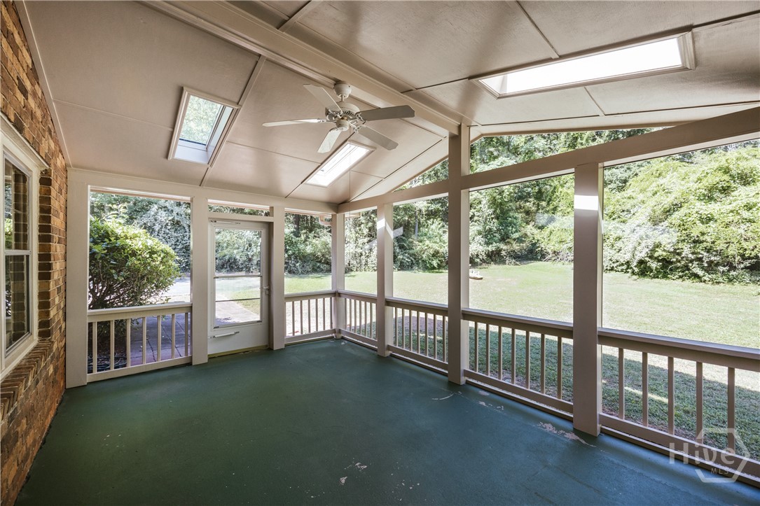 100 Robin Road, Athens, GA 30605 Listing Photo  16