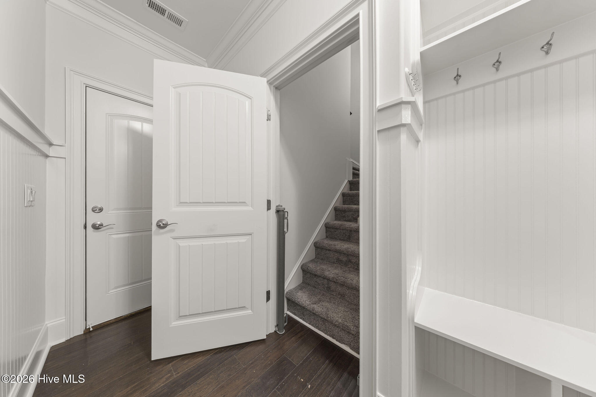 100554356 | Photo 42