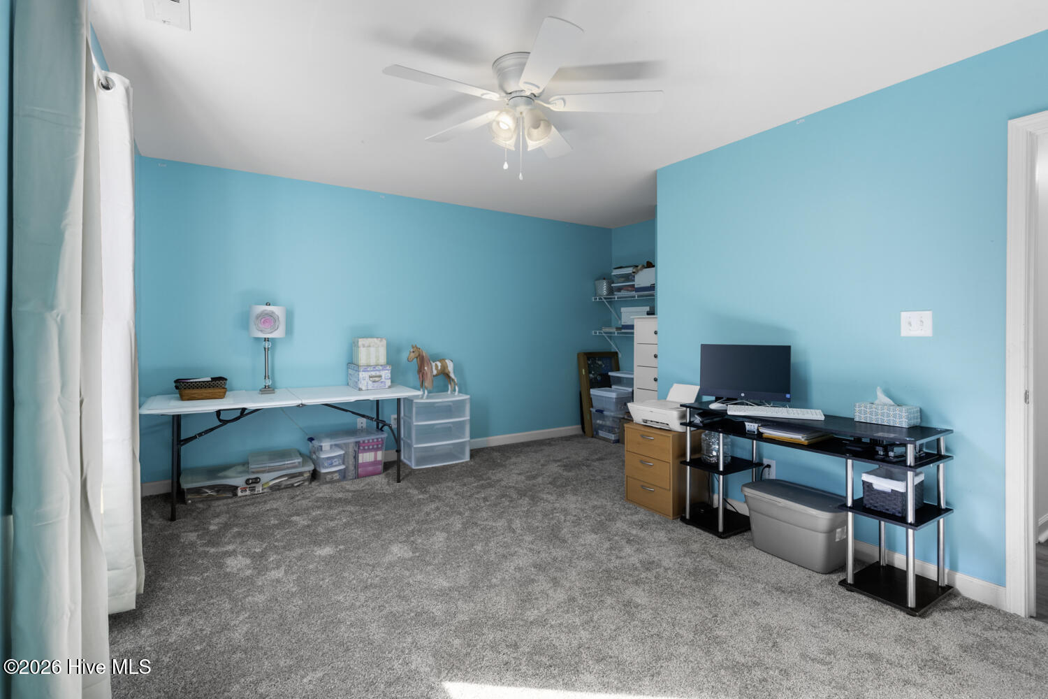 100548430 | Photo 32