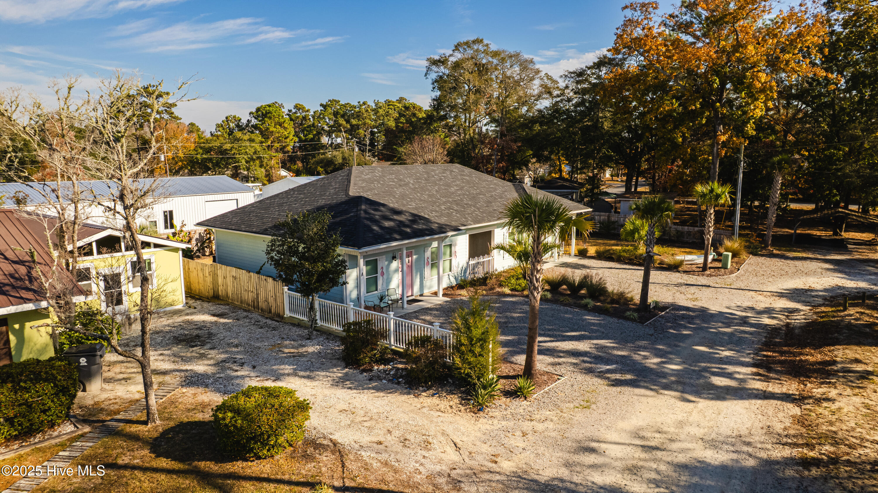 100542637 | Photo 45