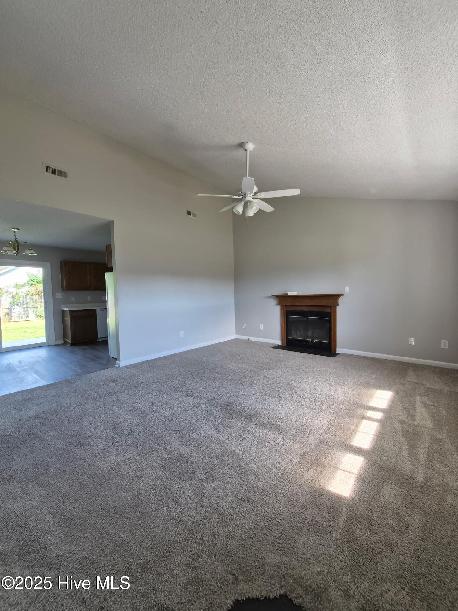 7539656518537779402 2