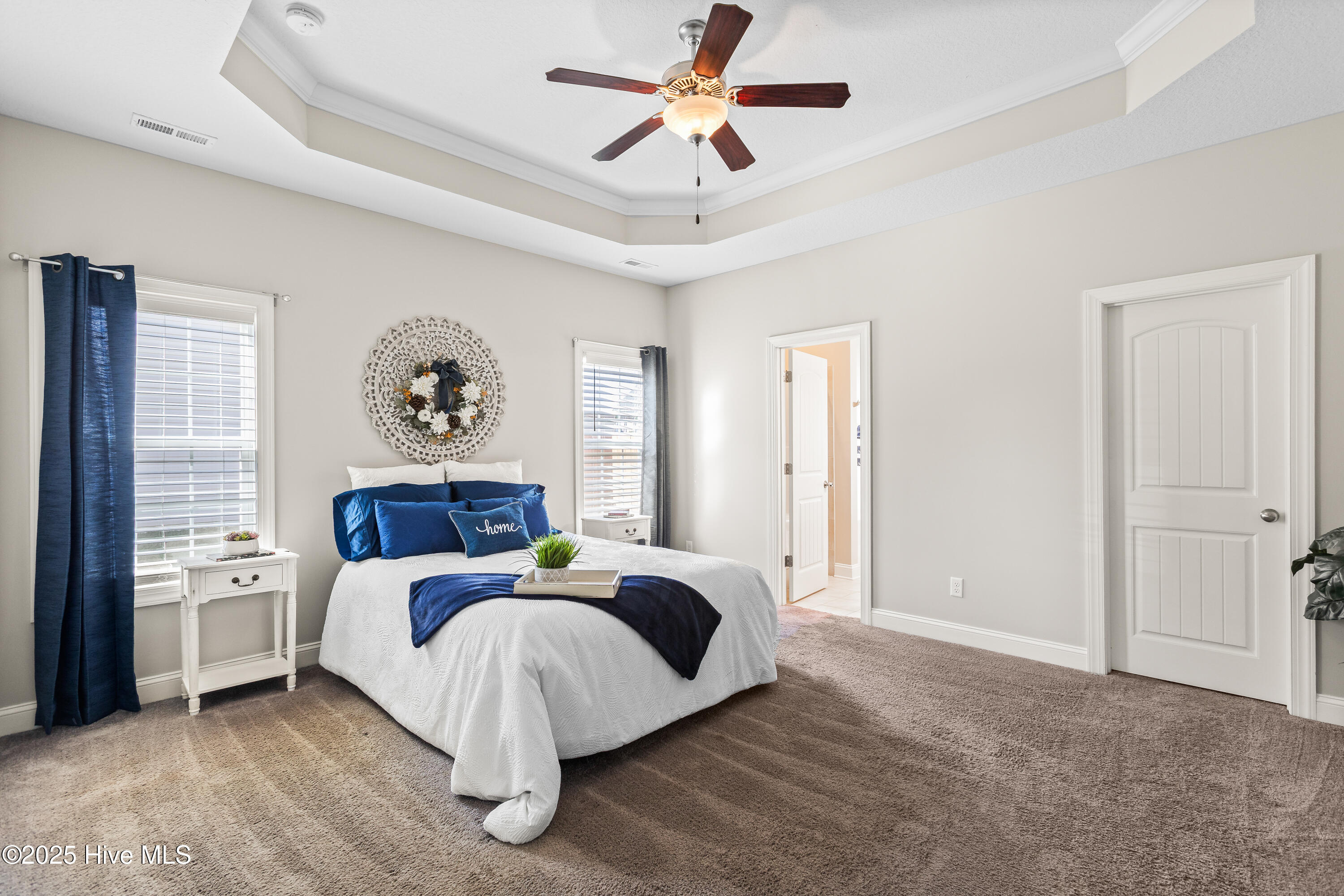 100541822 | Photo 18