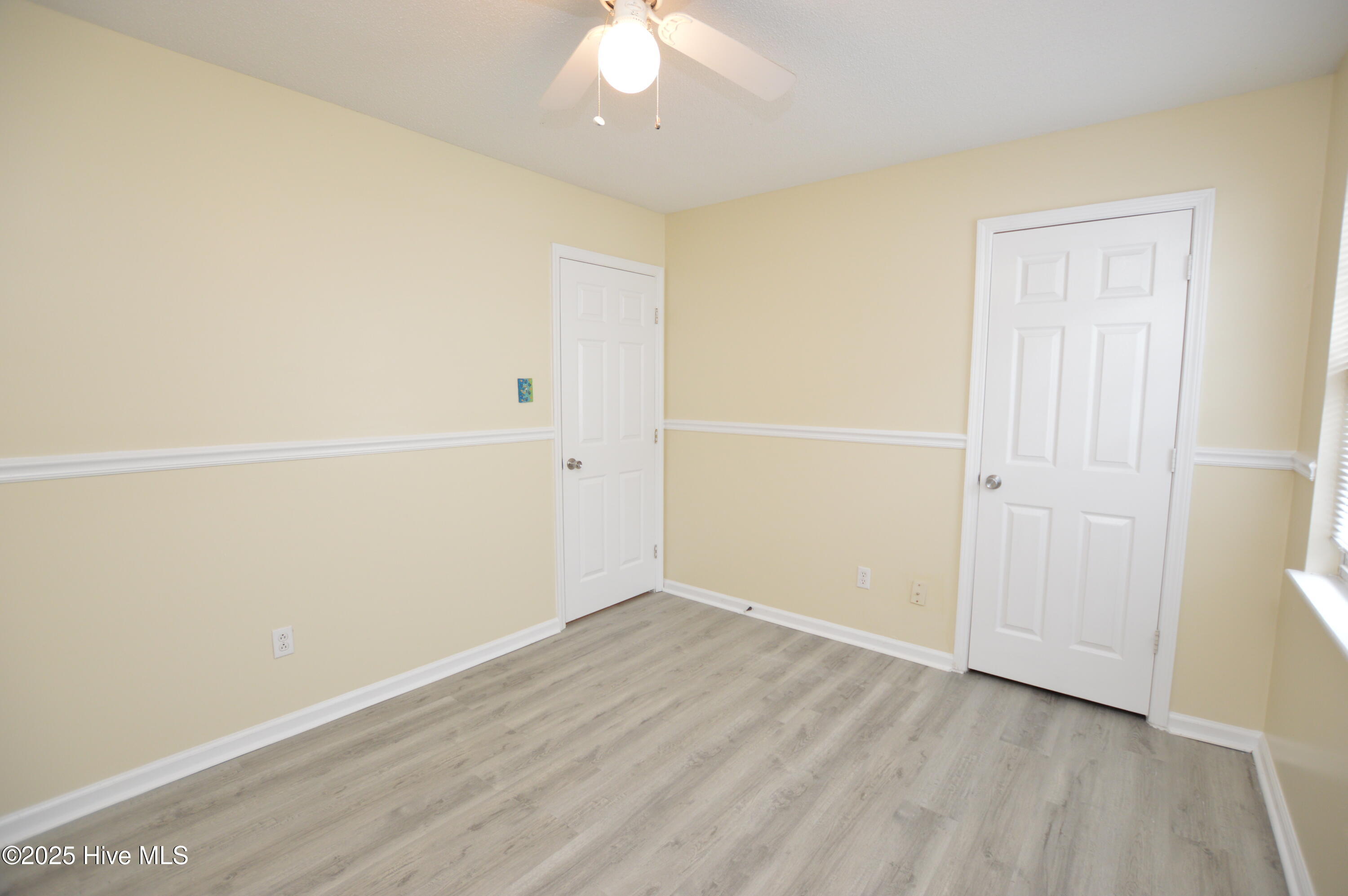 100545800 | Photo 11