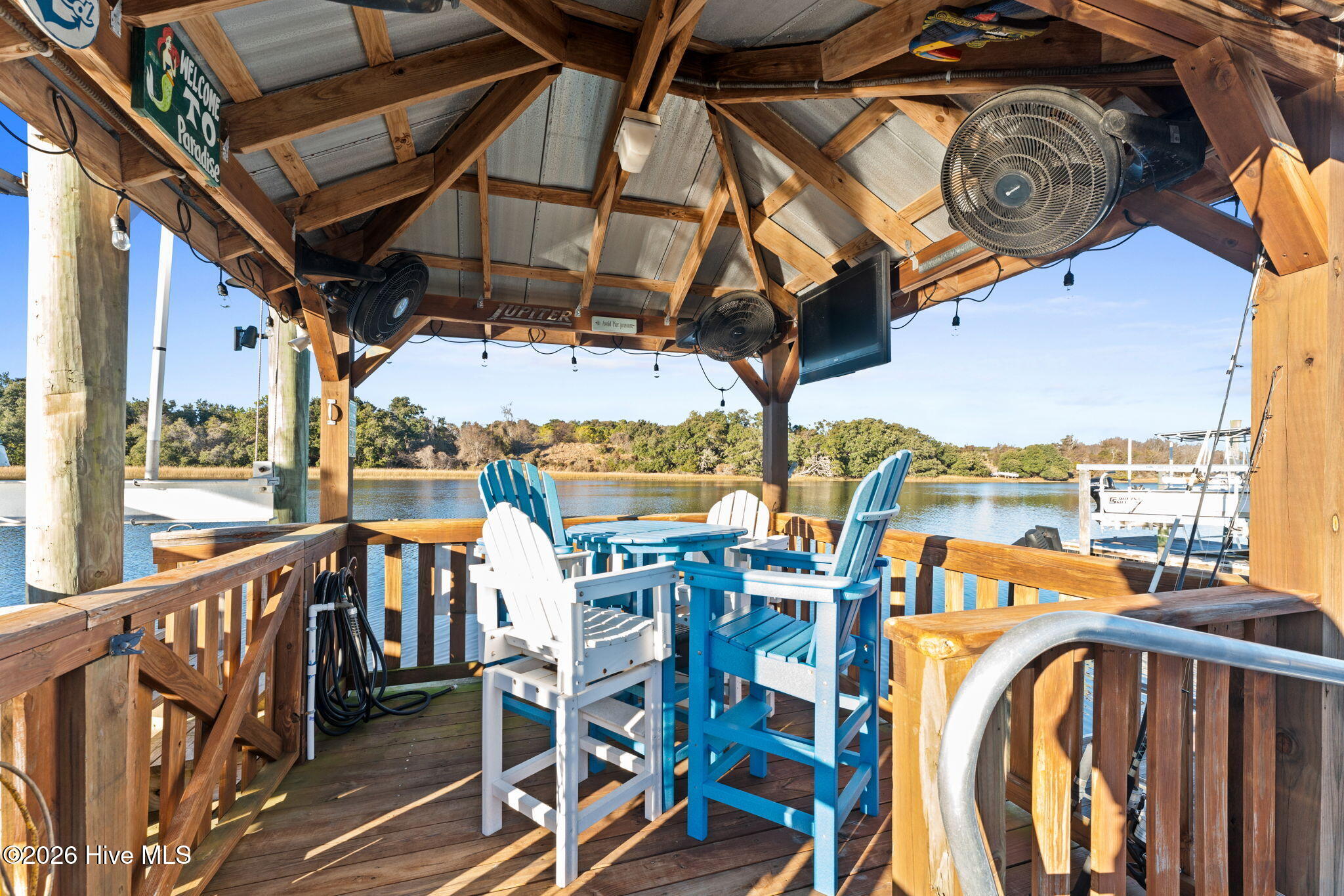 100553257 | Photo 29