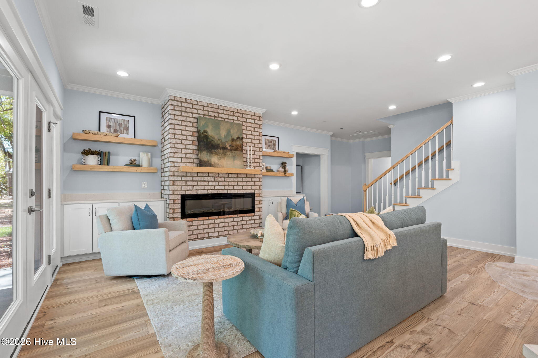 100546665 | Photo 18