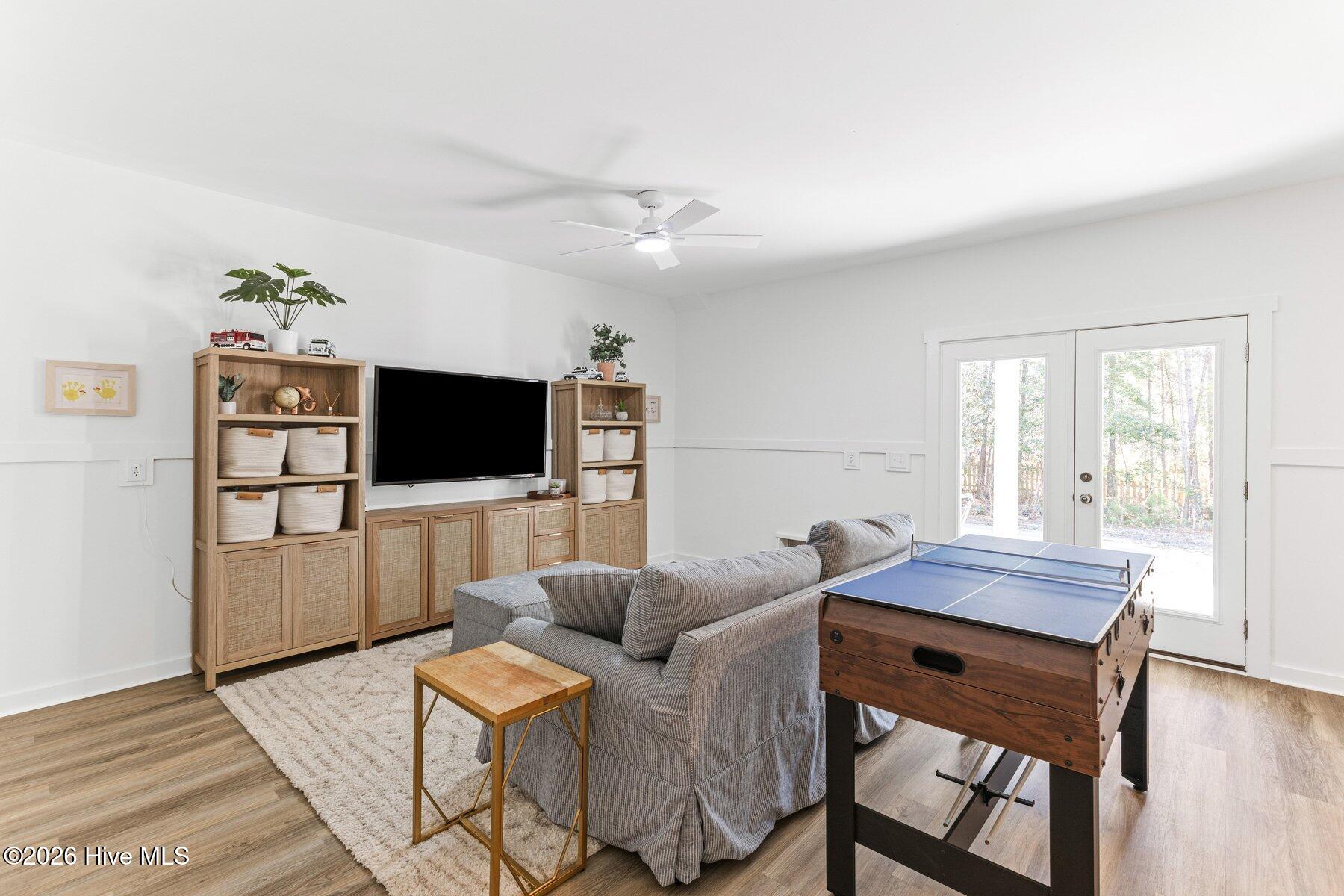 100547333 | Photo 42