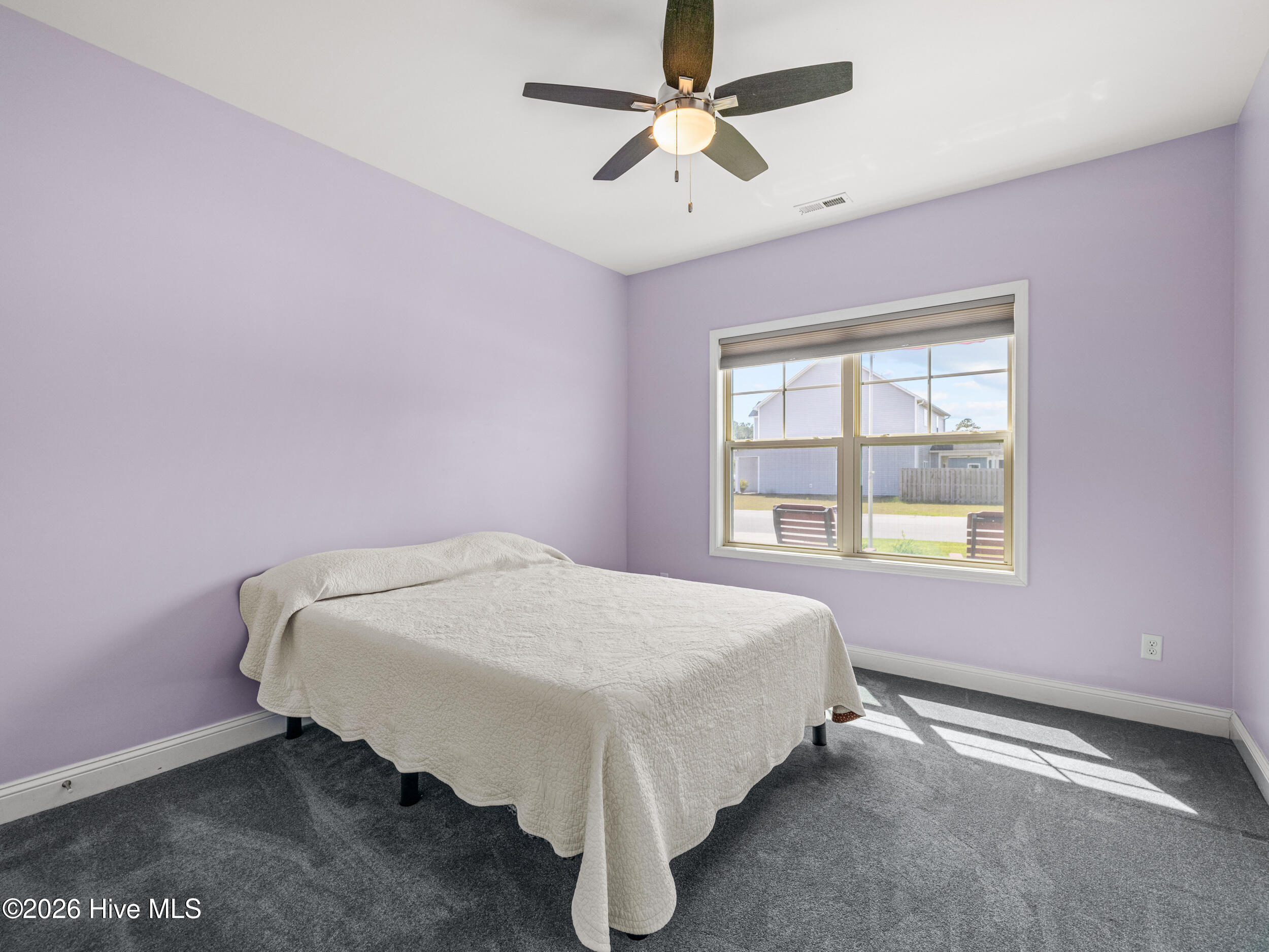 100567320 | Photo 38