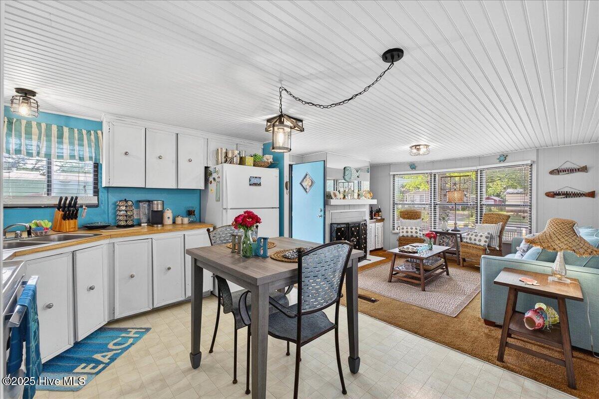 100529592 | Photo 16