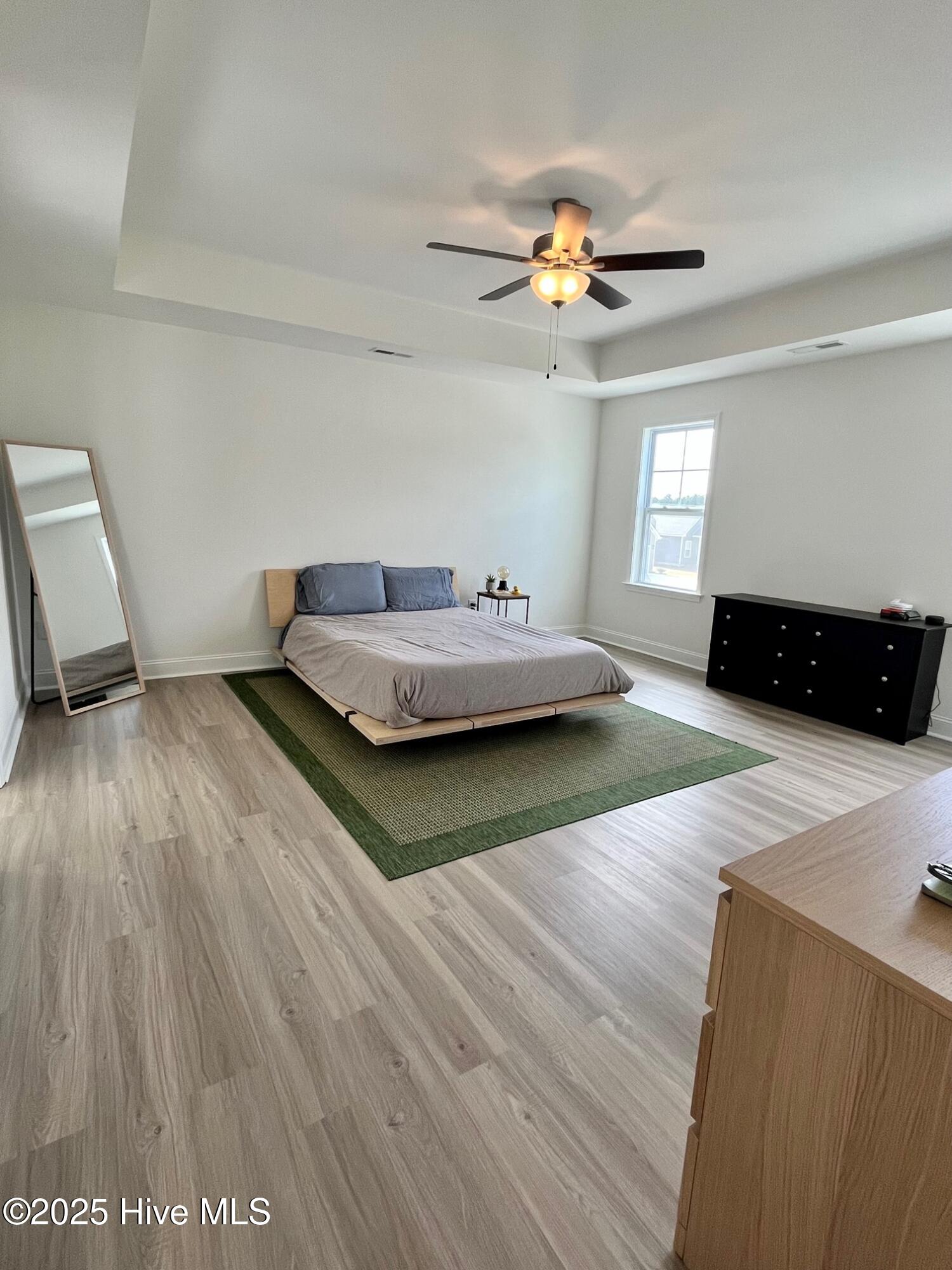 100567938 | Photo 10