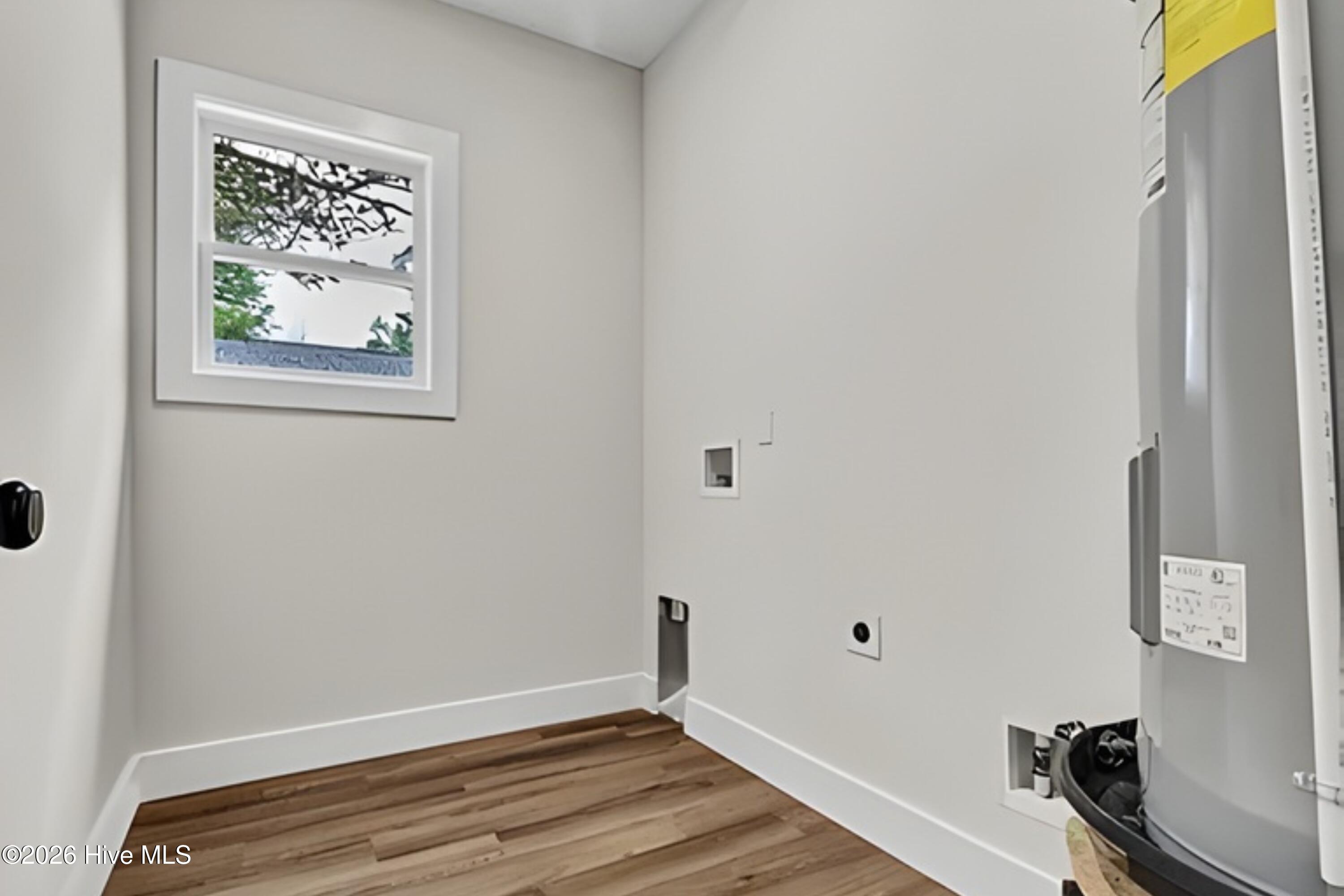 100568664 | Photo 16