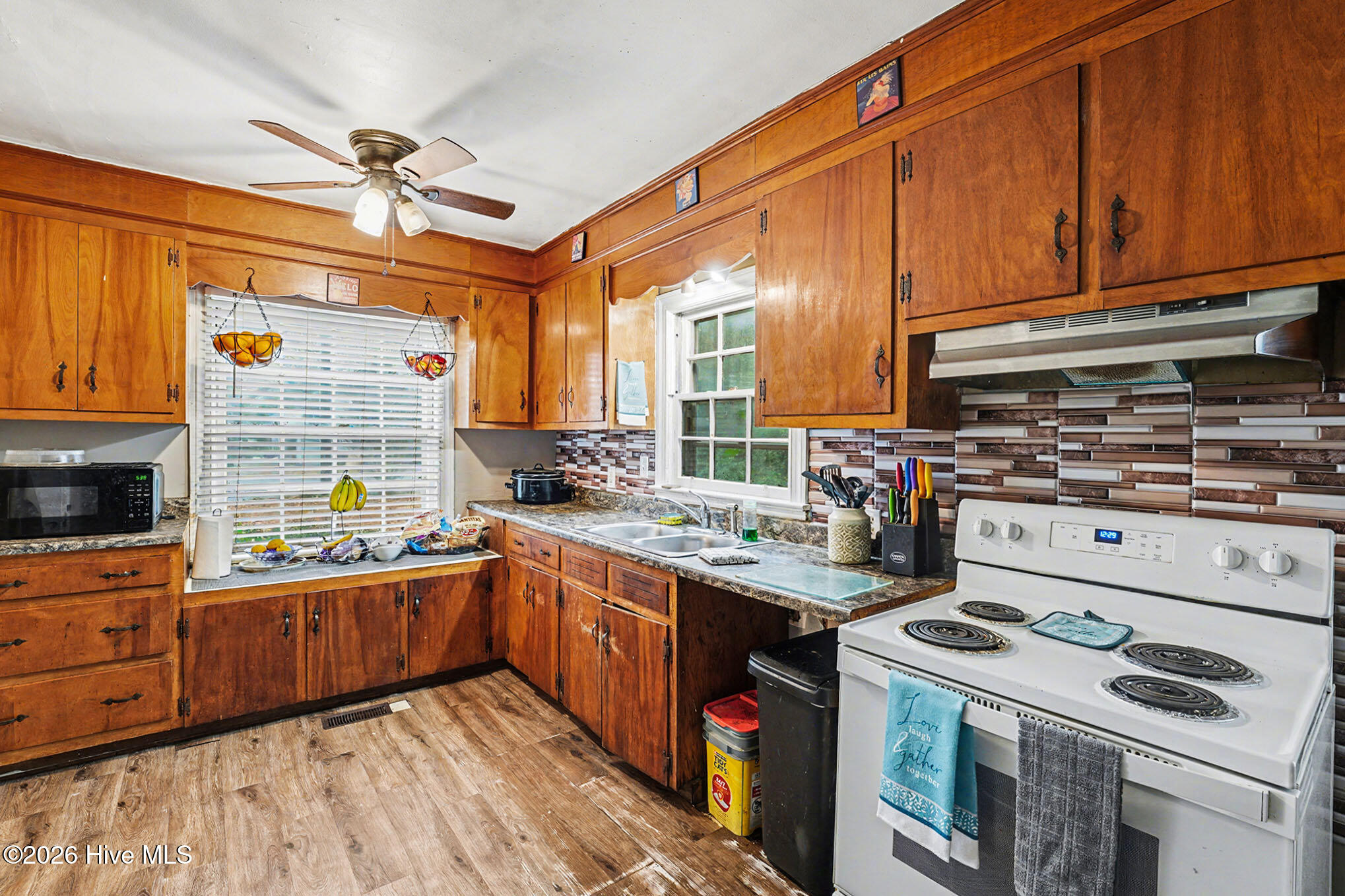 109 S Austin Street, Maxton, NC, 28364