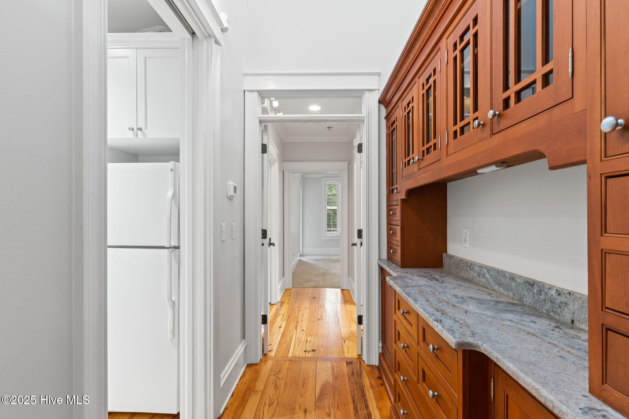 100512246 | Photo 19