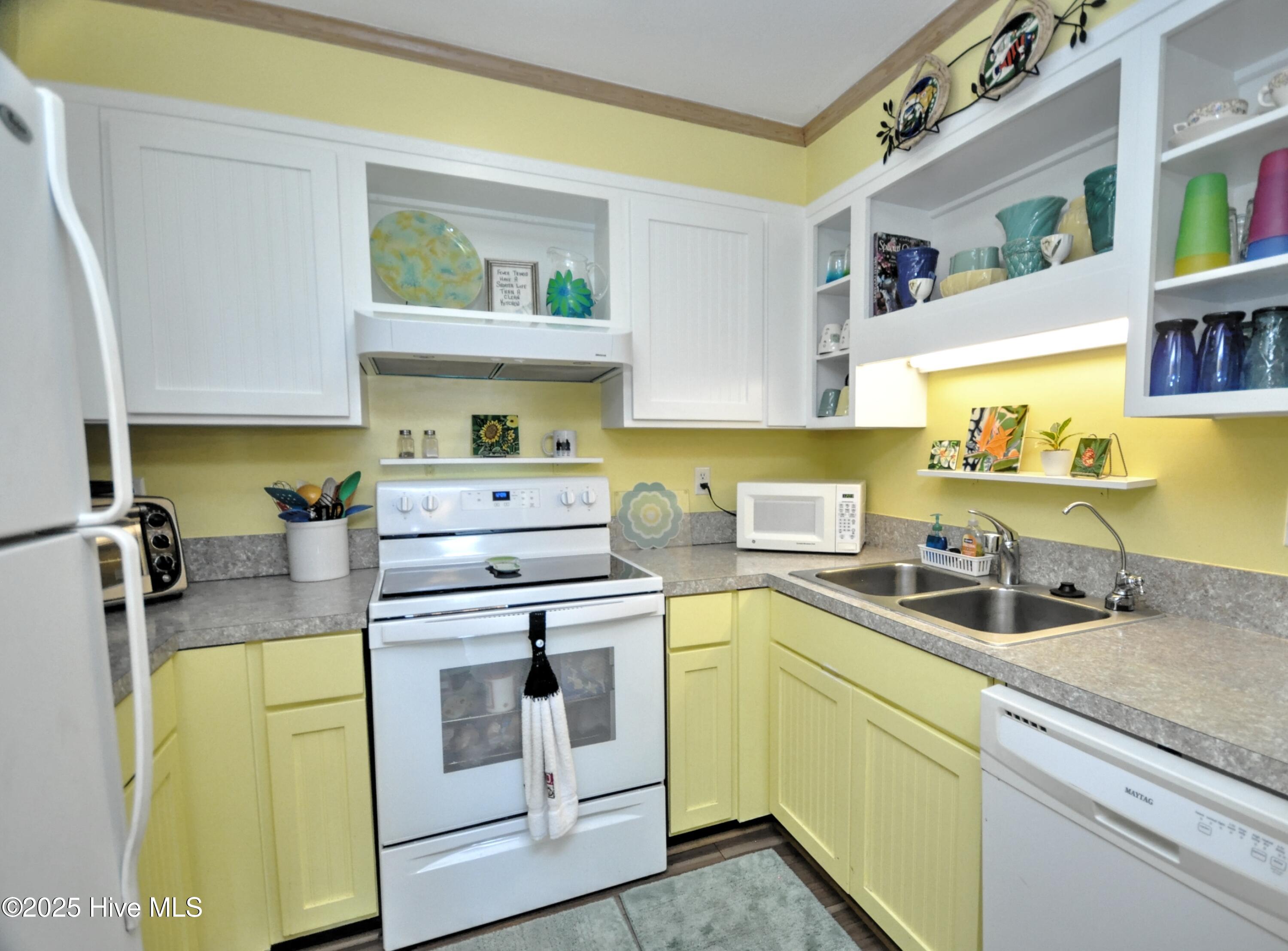 100553027 | Photo 15