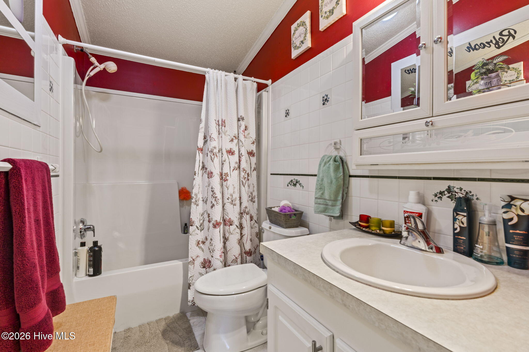 100563458 | Photo 25