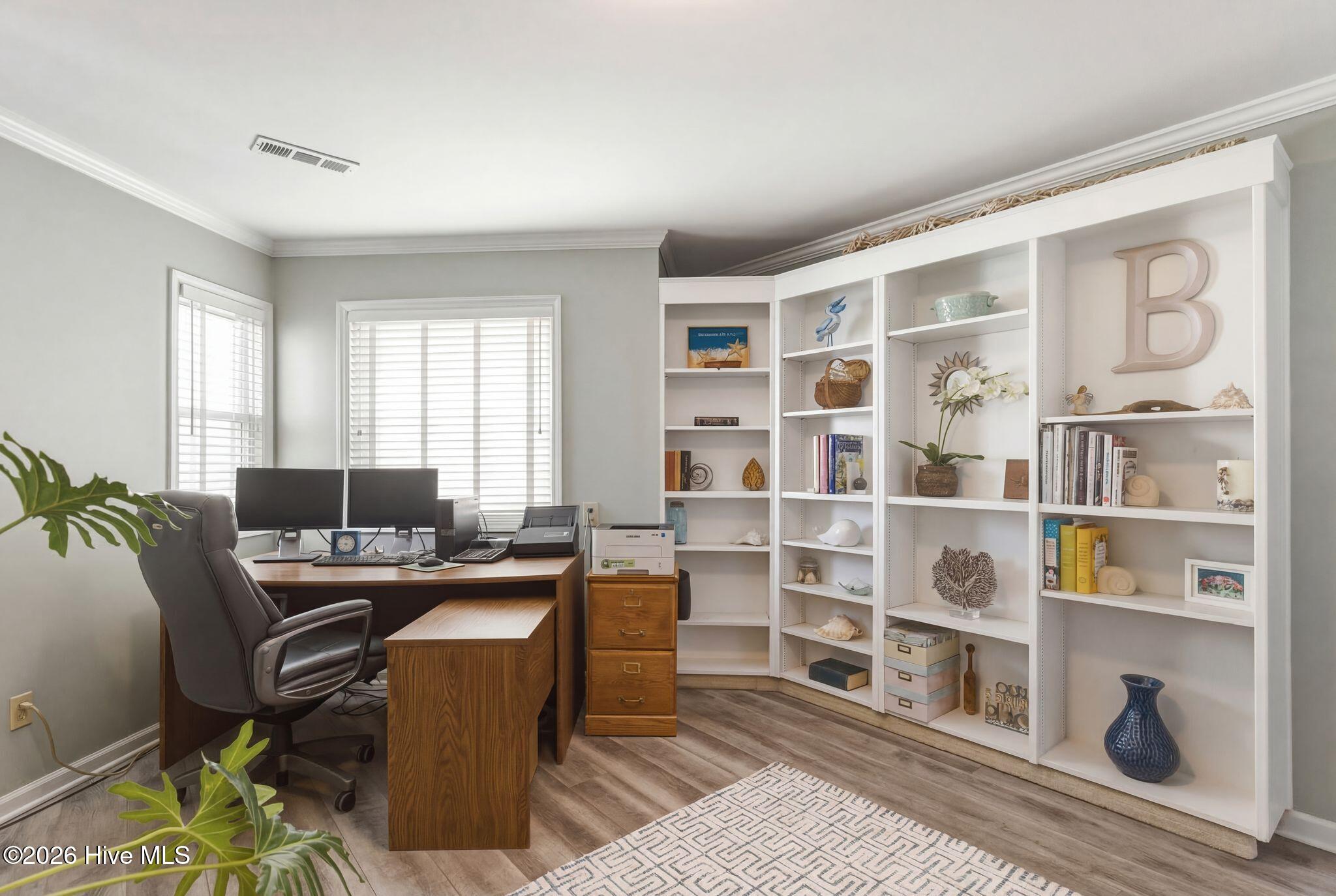 100539934 | Photo 44