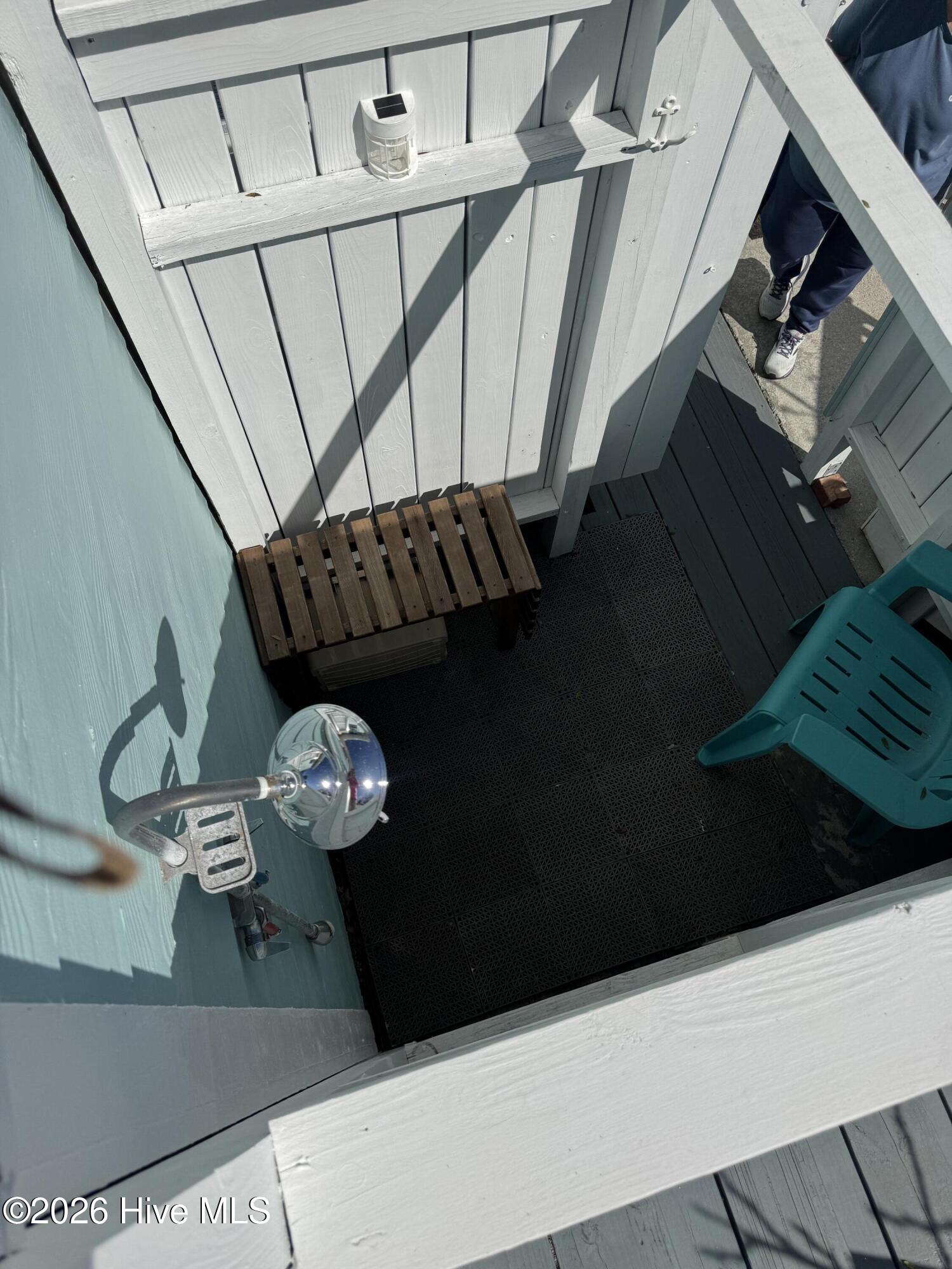 100560834 | Photo 37