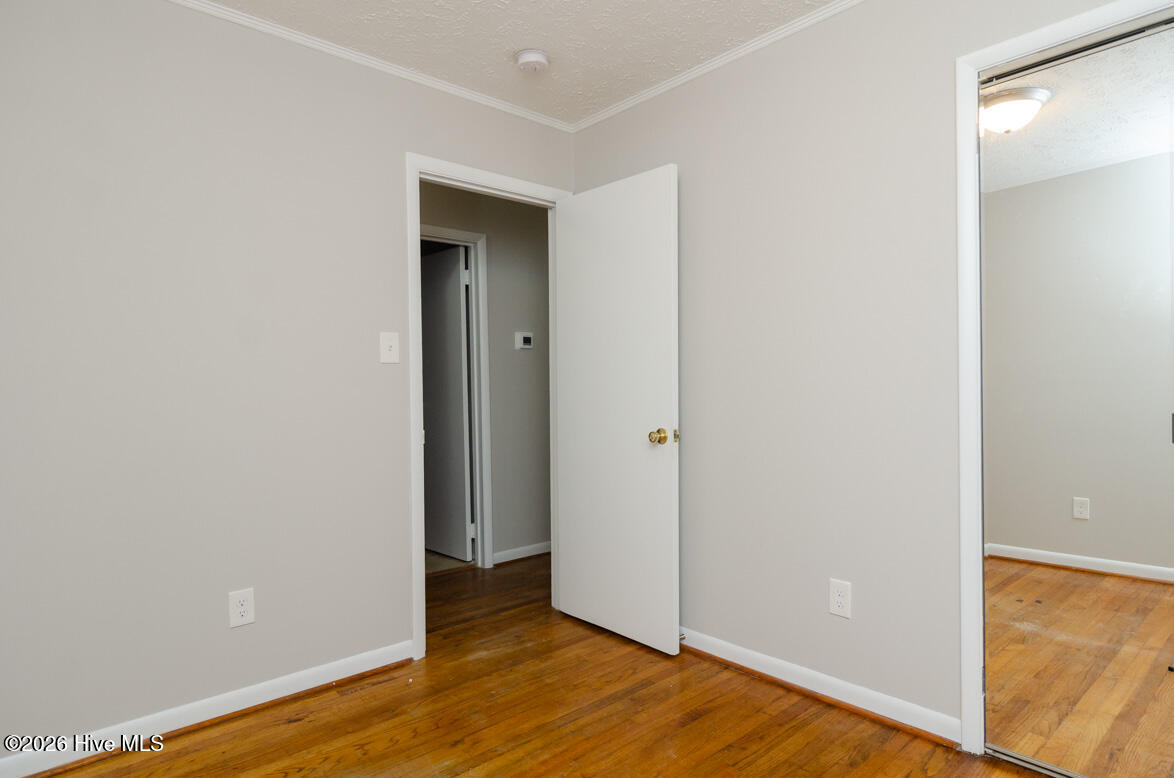 100526974 | Photo 16