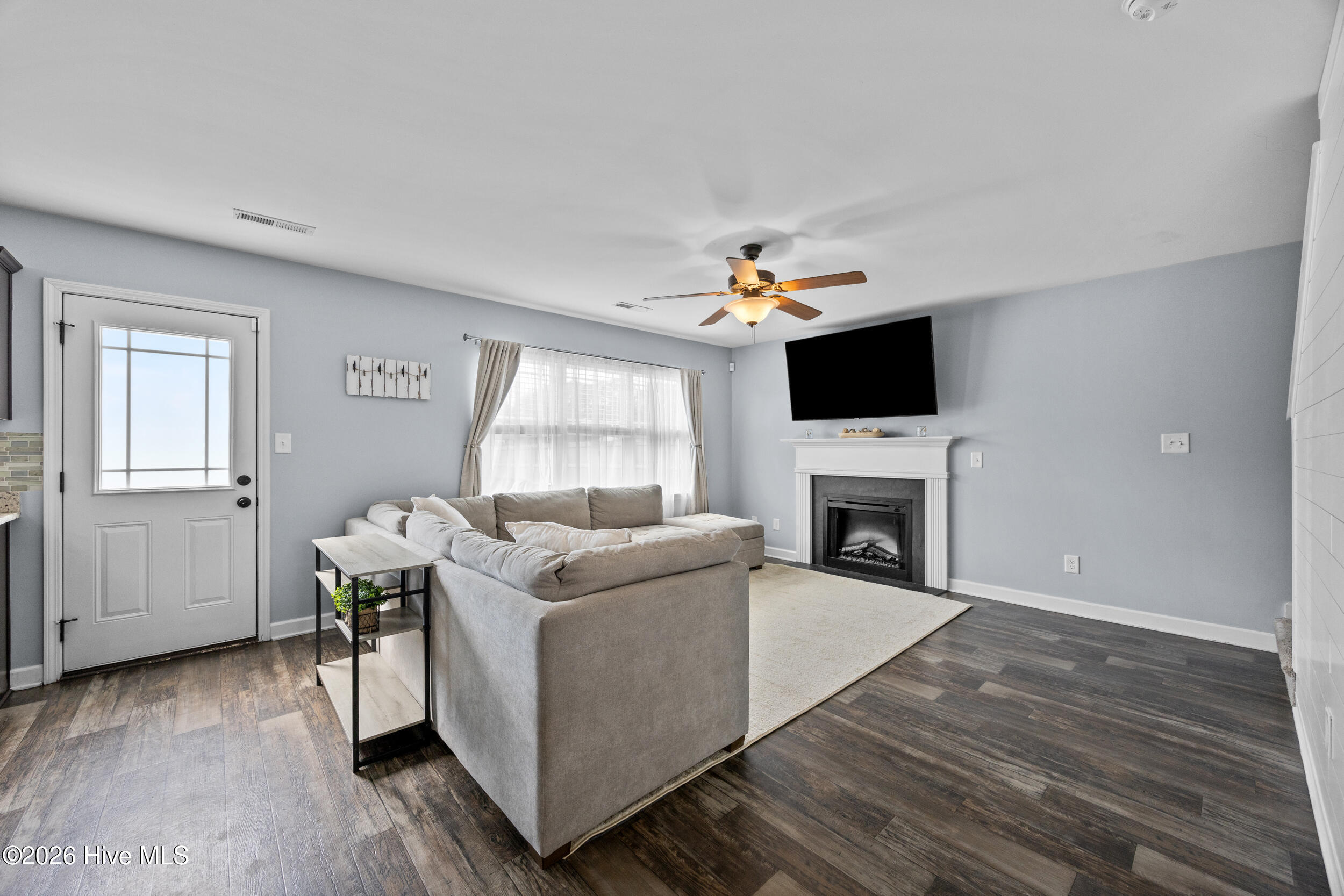 100558601 | Photo 12