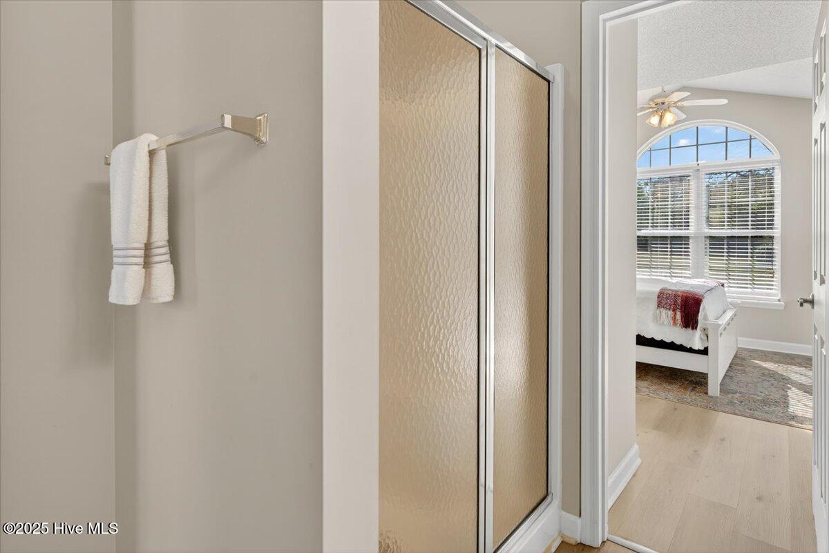 100536706 | Photo 29