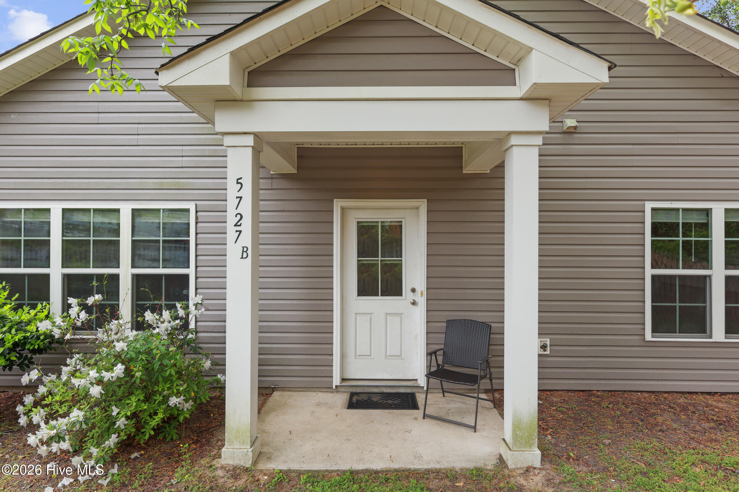 100566904 | Photo 33