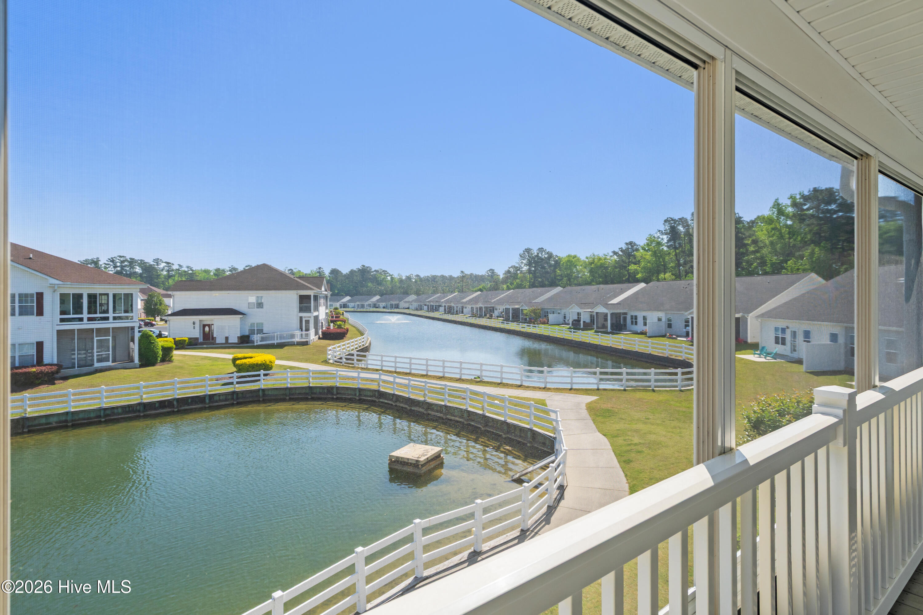 100567546 | Photo 30