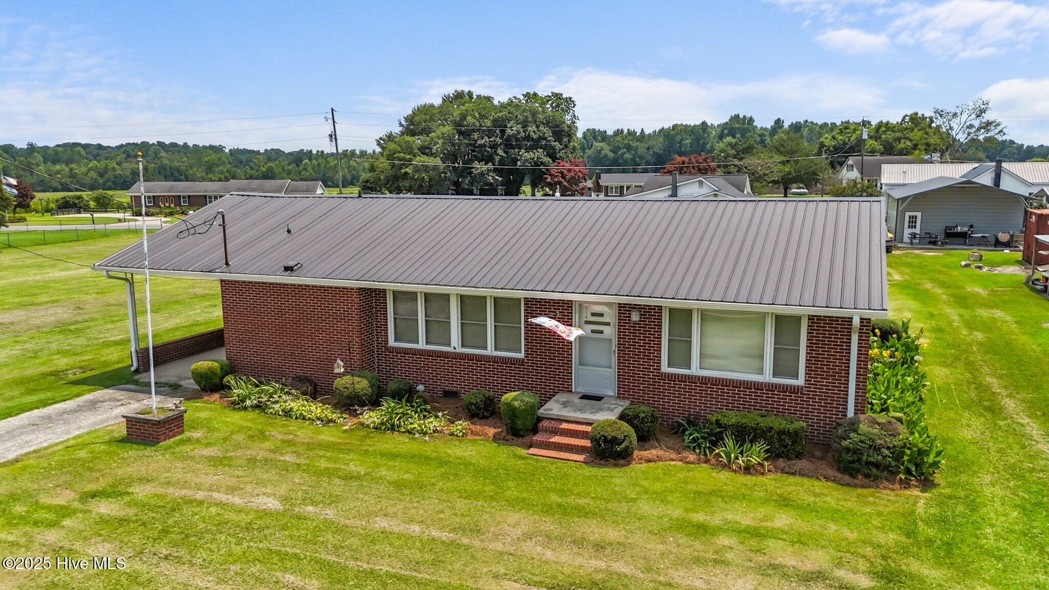 Homes for sale in Deep Run, NC | 2705 John Green Smith Rd, Deep Run, NC 28525 | MLS# 100518553