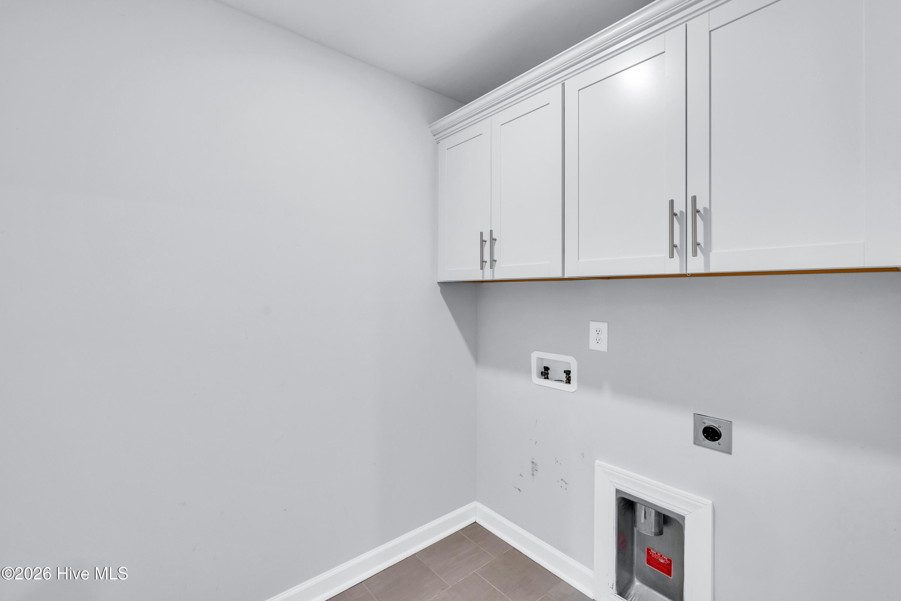 100548253 | Photo 37