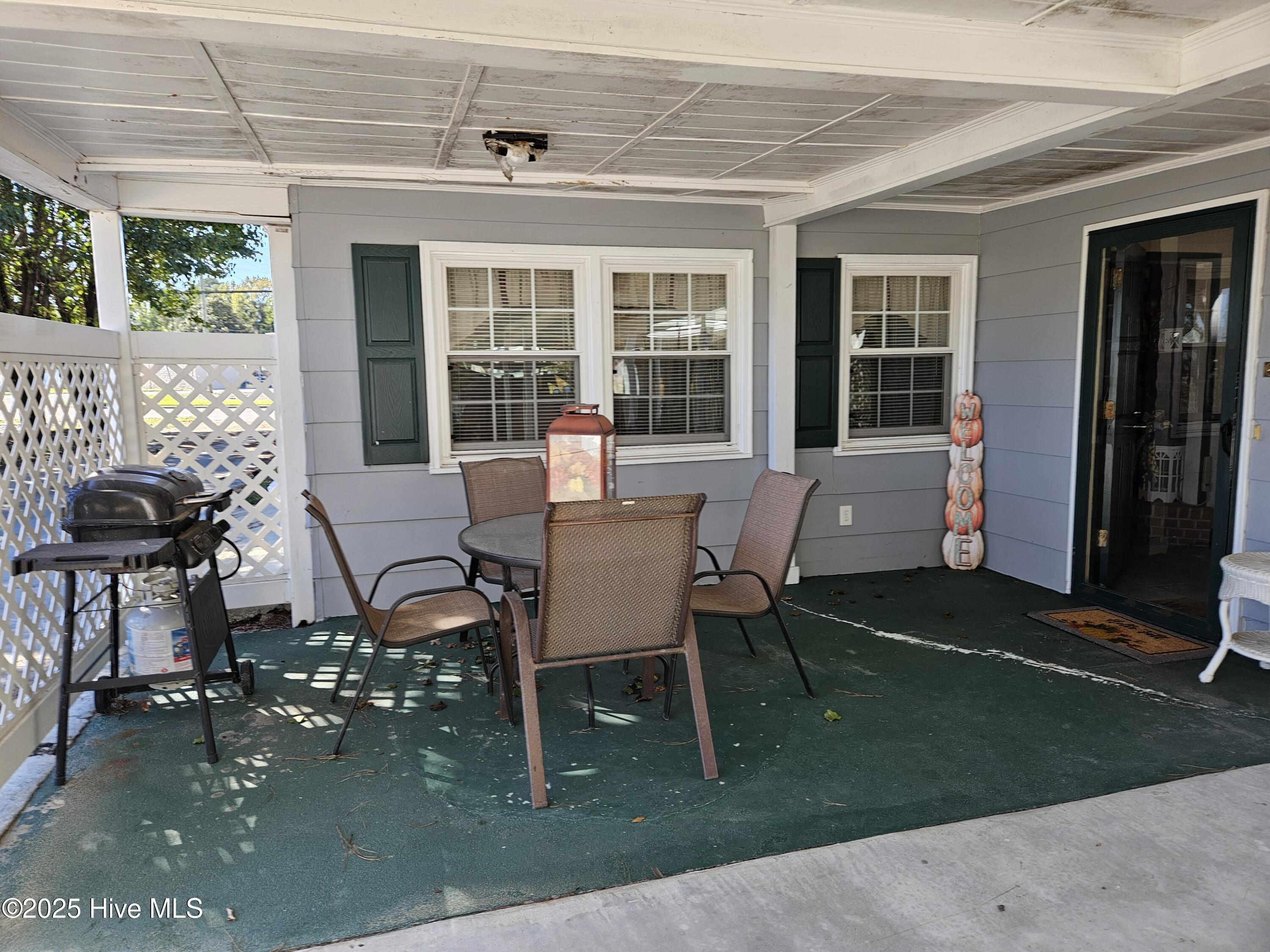 Homes for sale in Clinton, NC | 502 Raleigh Rd, Clinton, NC 28328 | MLS# 100536612