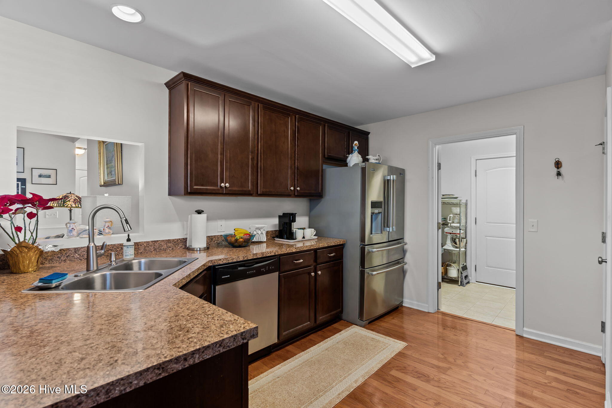 100552951 | Photo 14