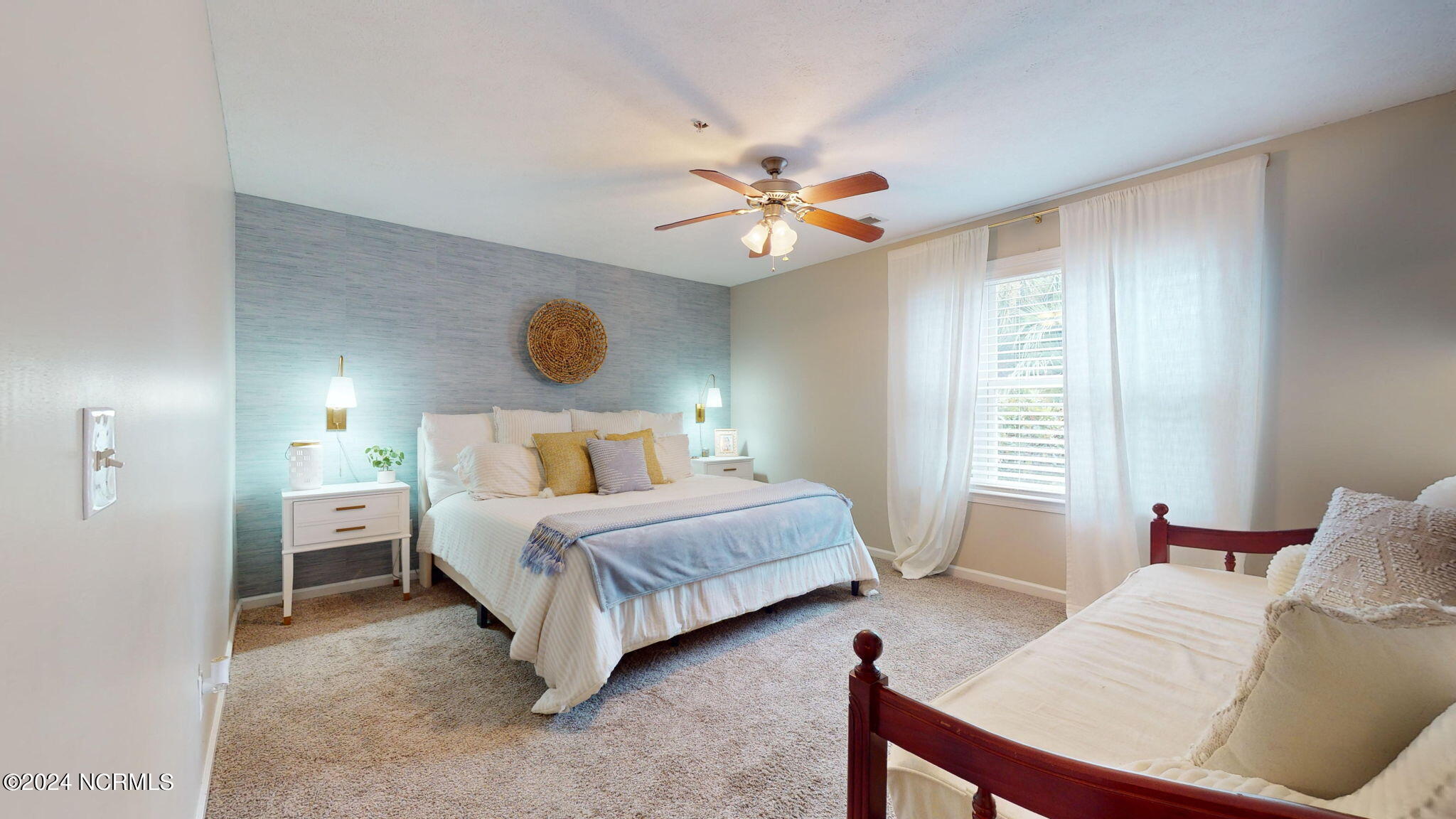 100537994 | Photo 19