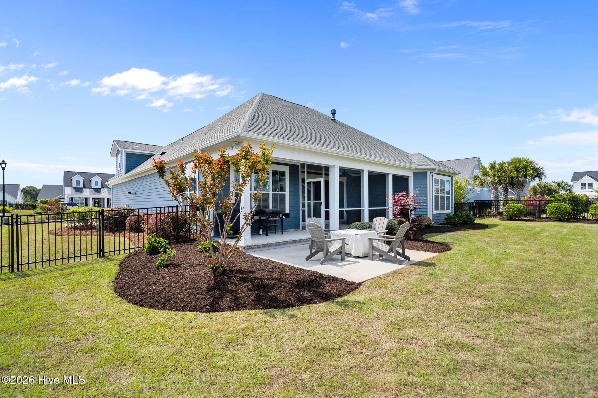 100567182 | Photo 48