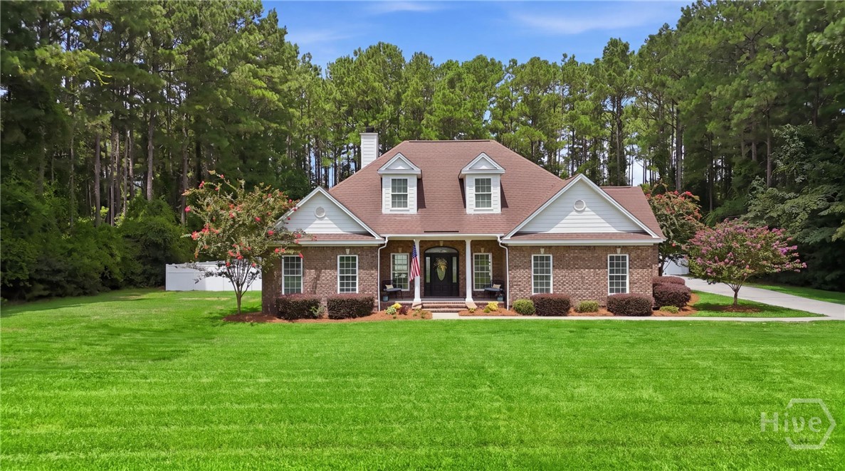 2nd image of 1695 Saint Catherine Cir, Richmond Hill, GA None | MLS# SA361982