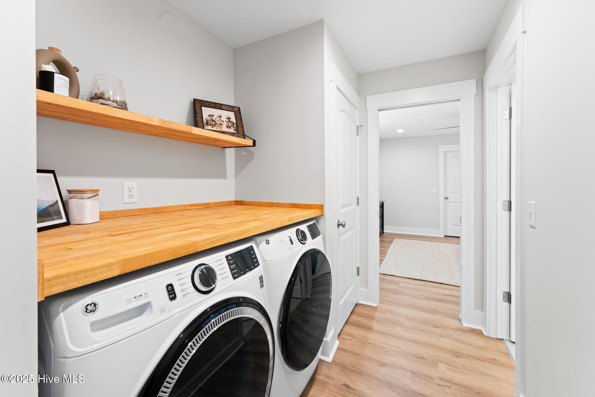 100509282 | Photo 26