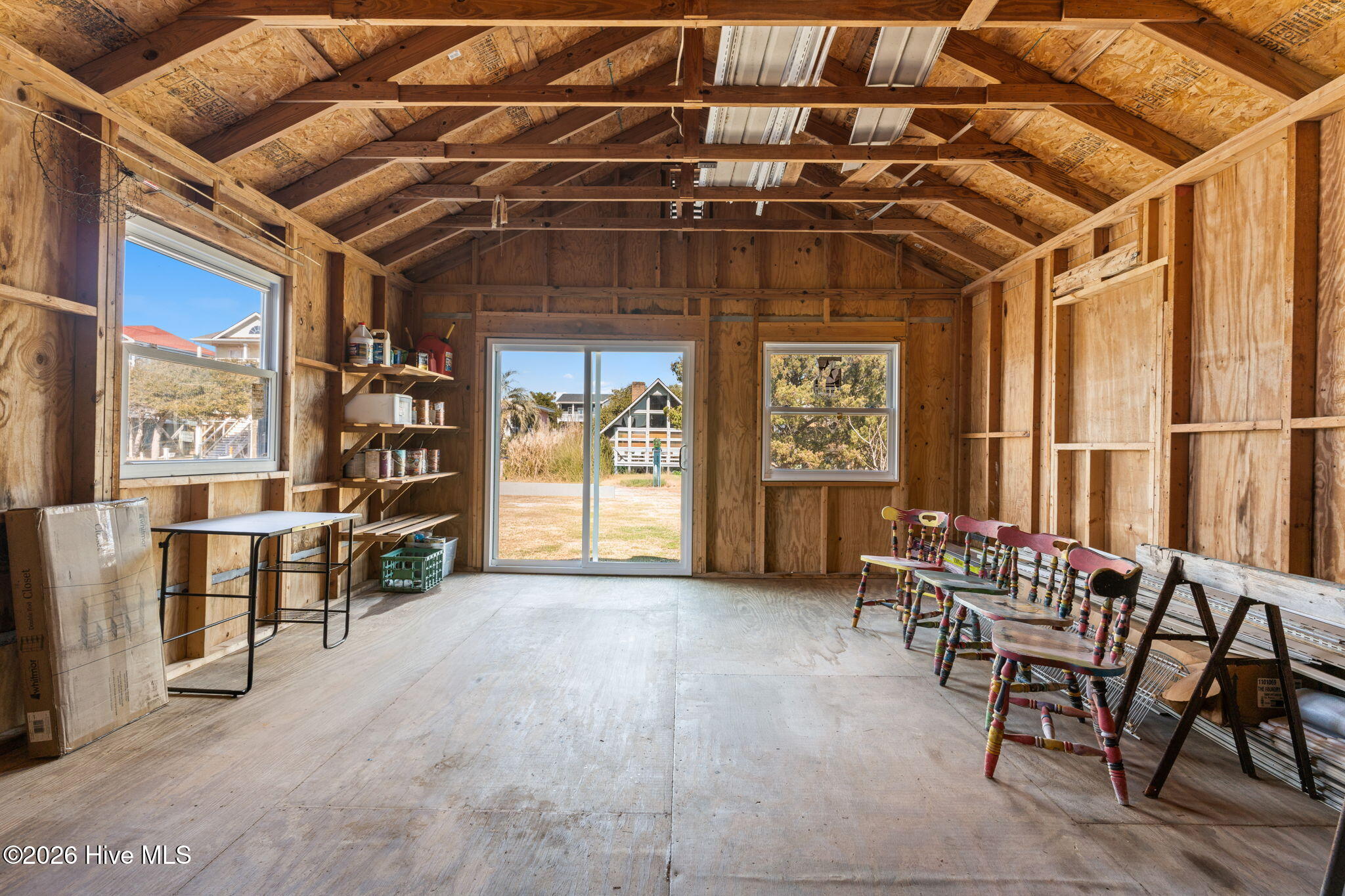 100556597 | Photo 43