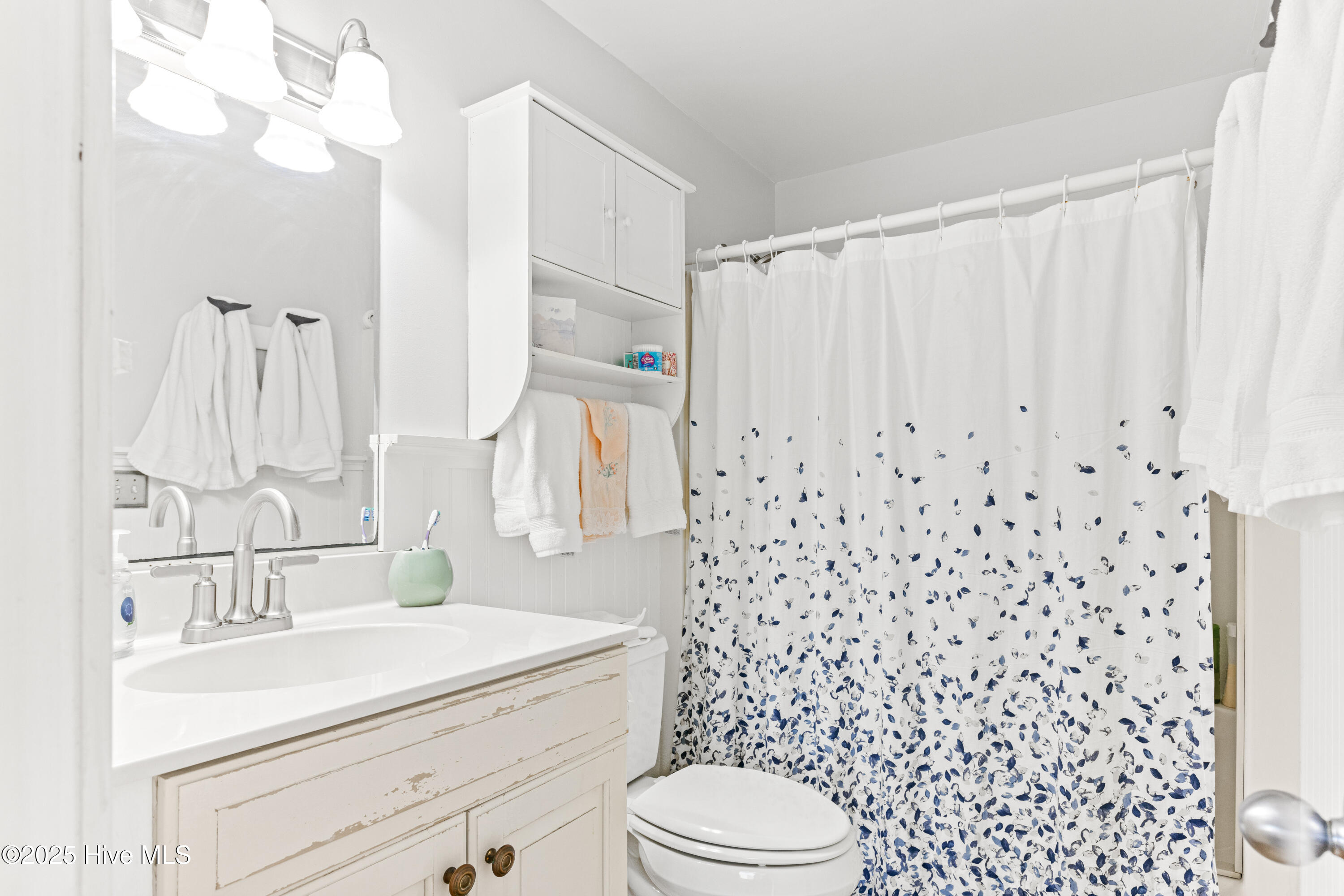 100551807 | Photo 11