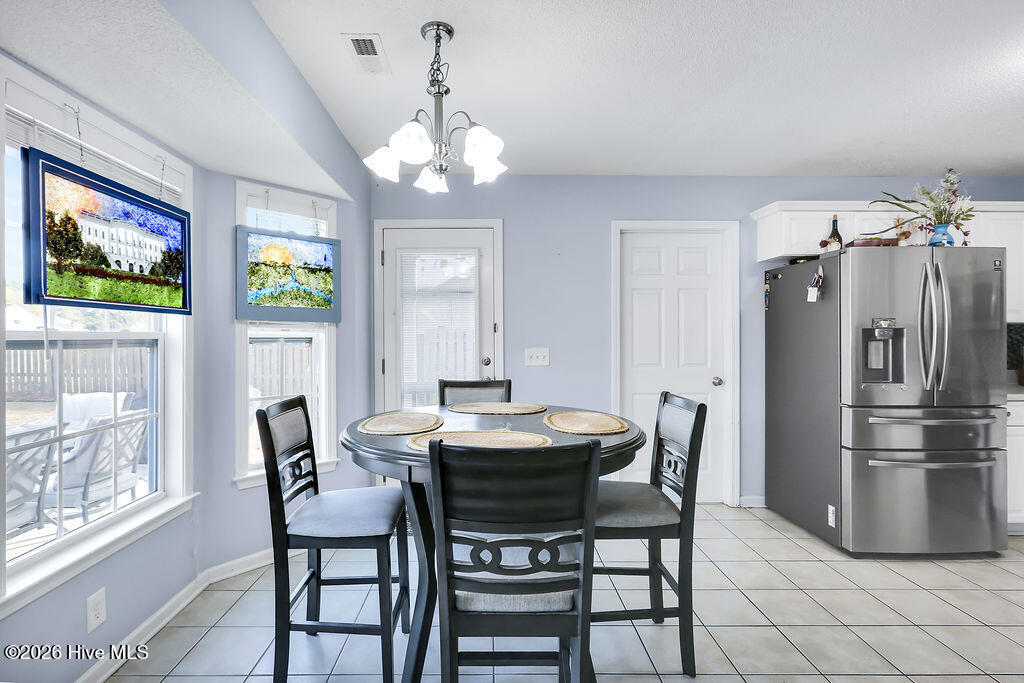 100550832 | Photo 18