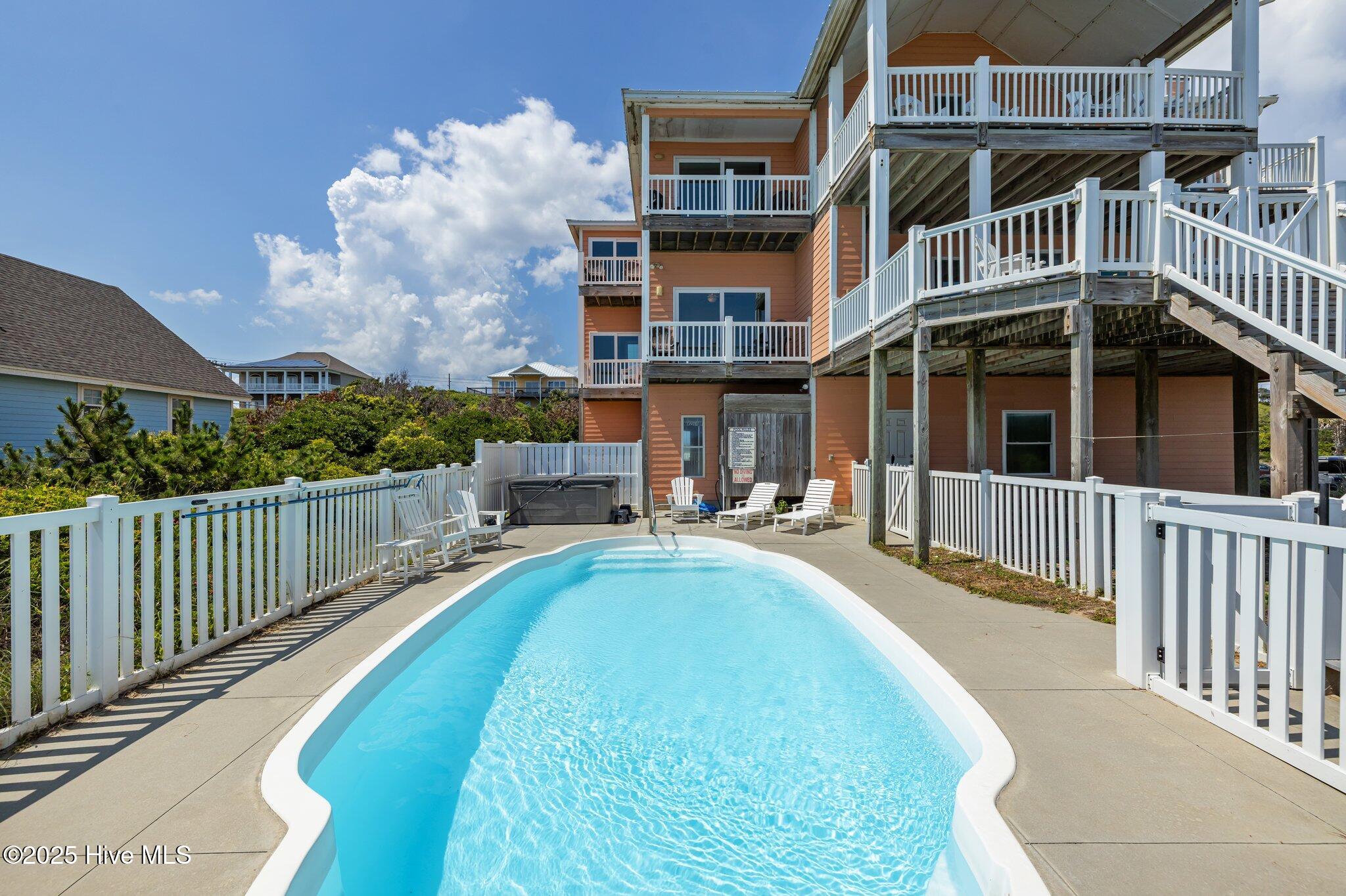 100515431 | Photo 57