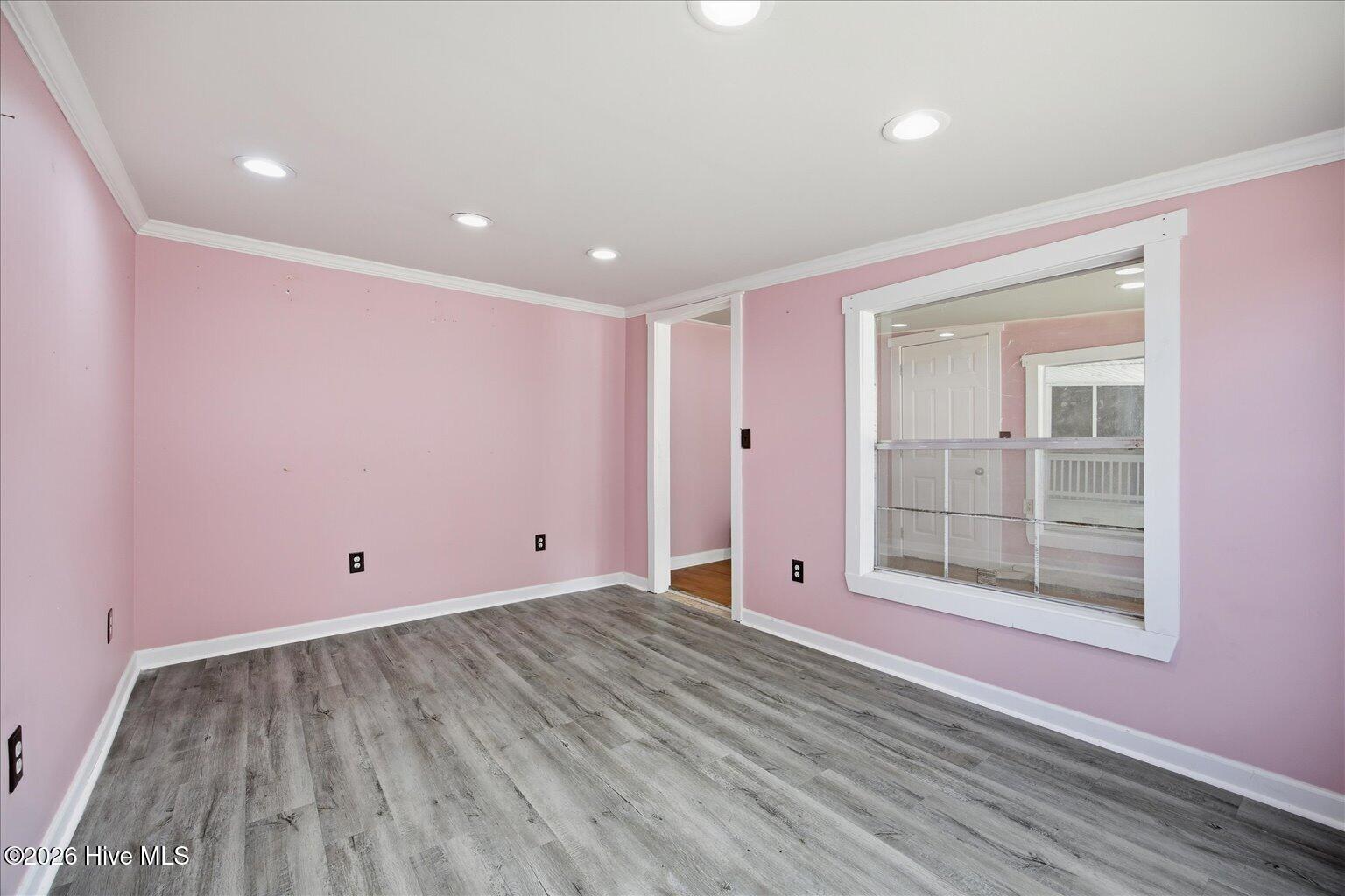 100565054 | Photo 55