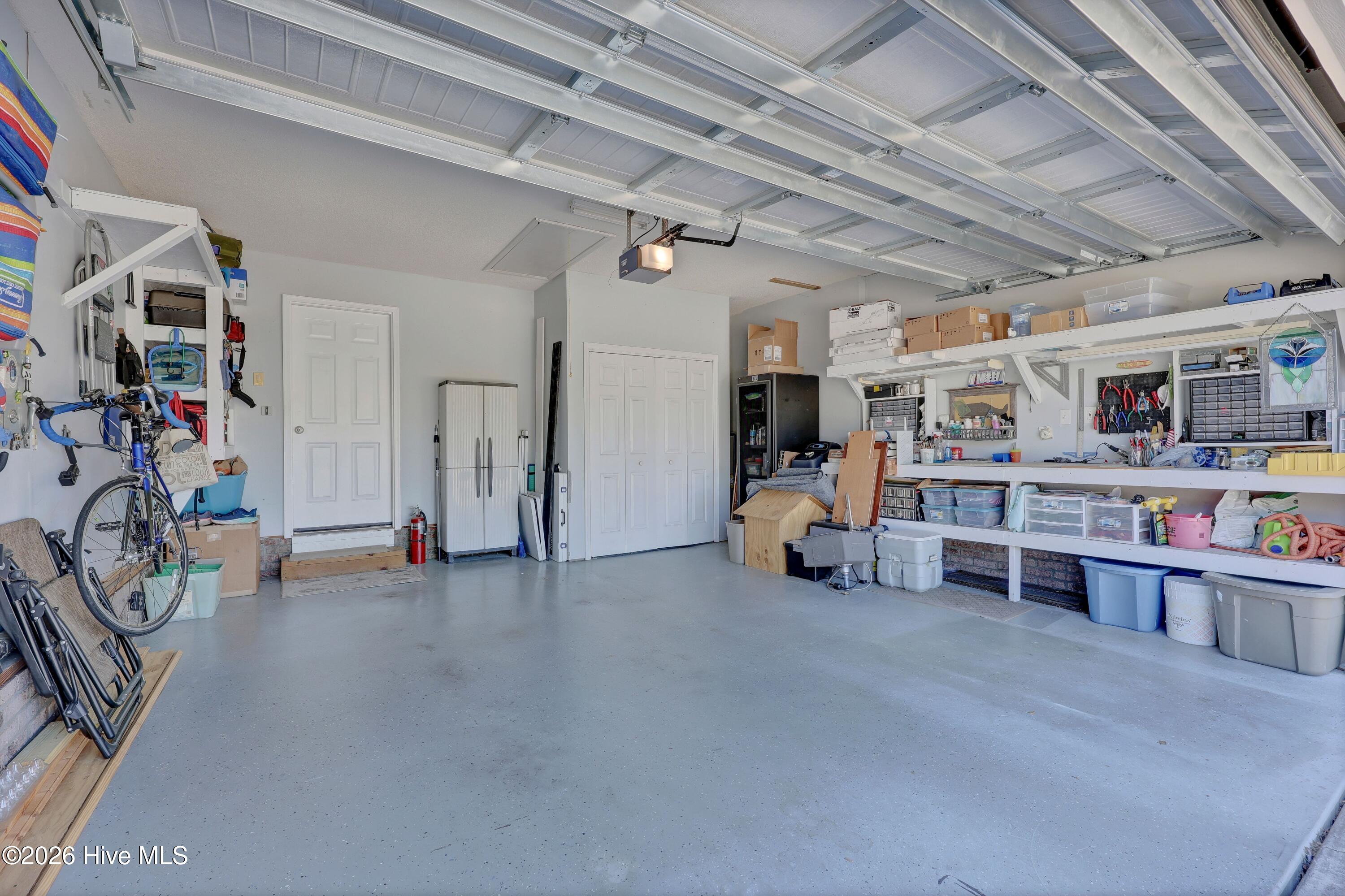 100565624 | Photo 22