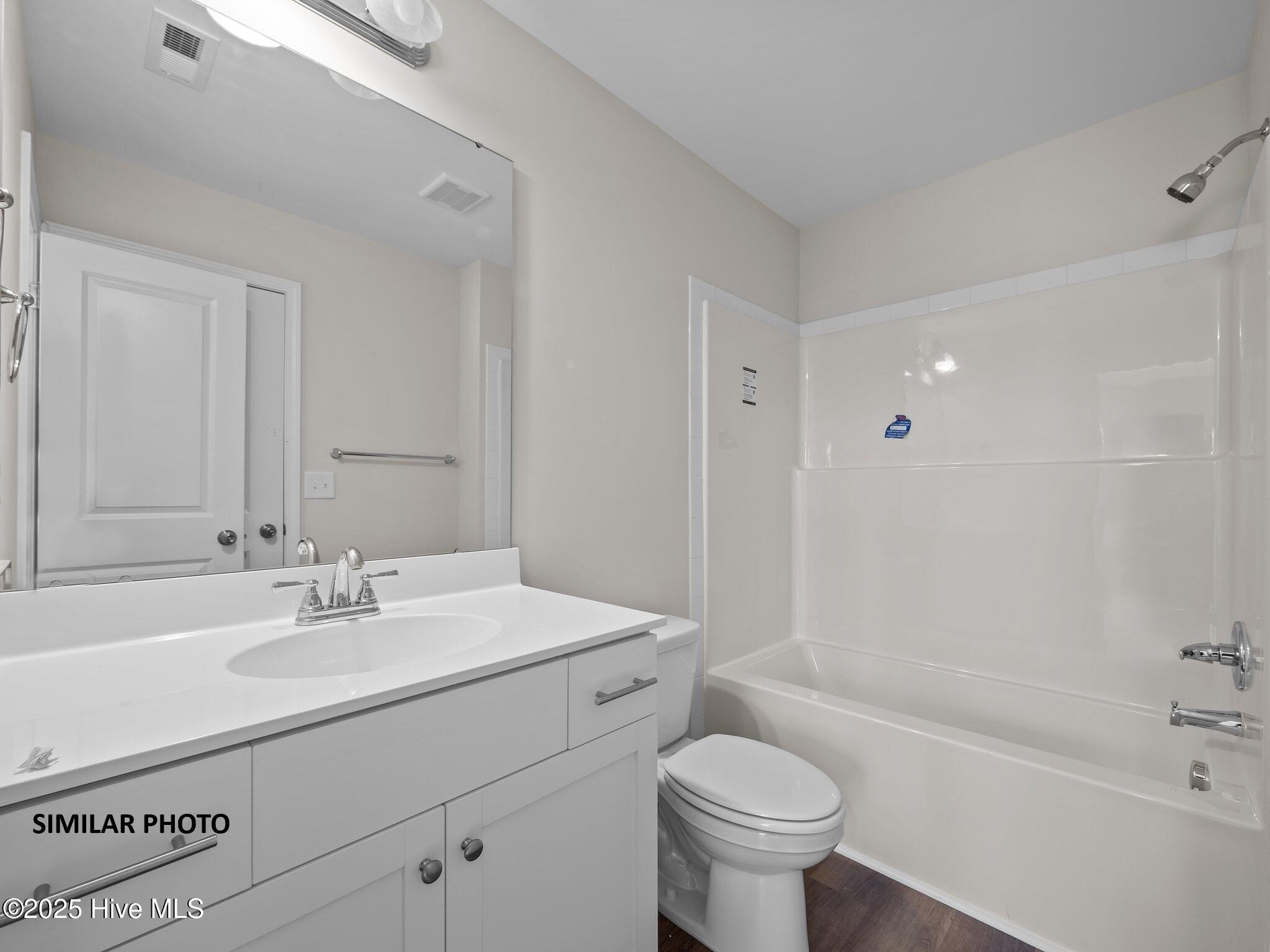 100519589 | Photo 31