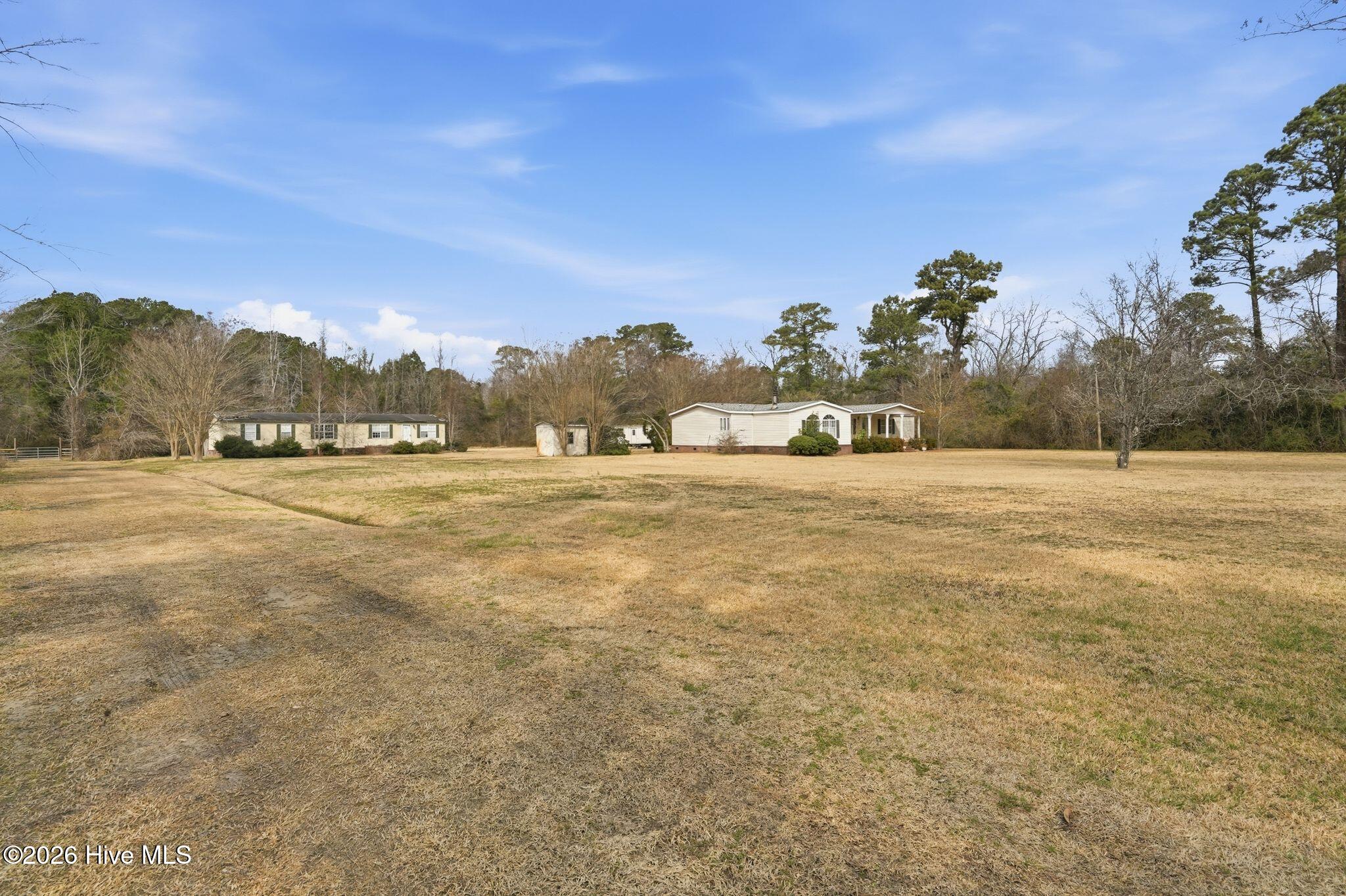 100556115 | Photo 24