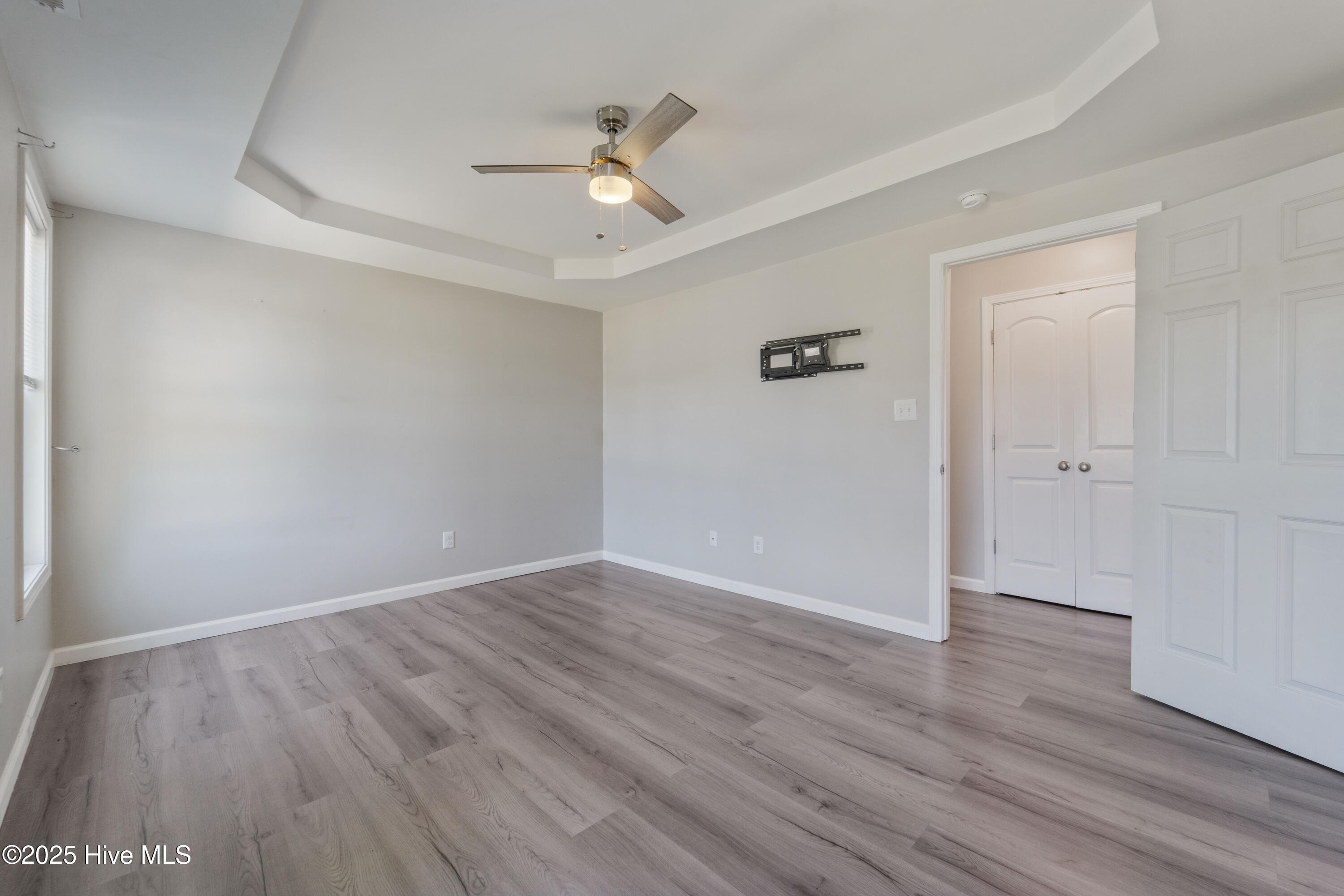 100529060 | Photo 33