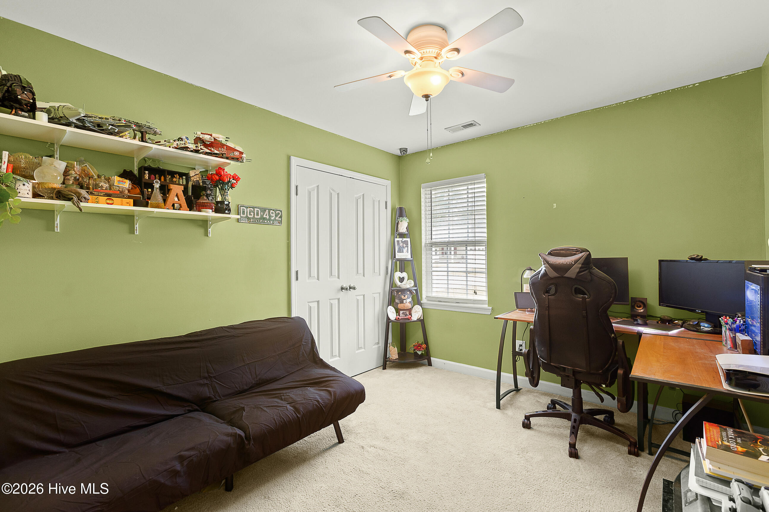 100562939 | Photo 17