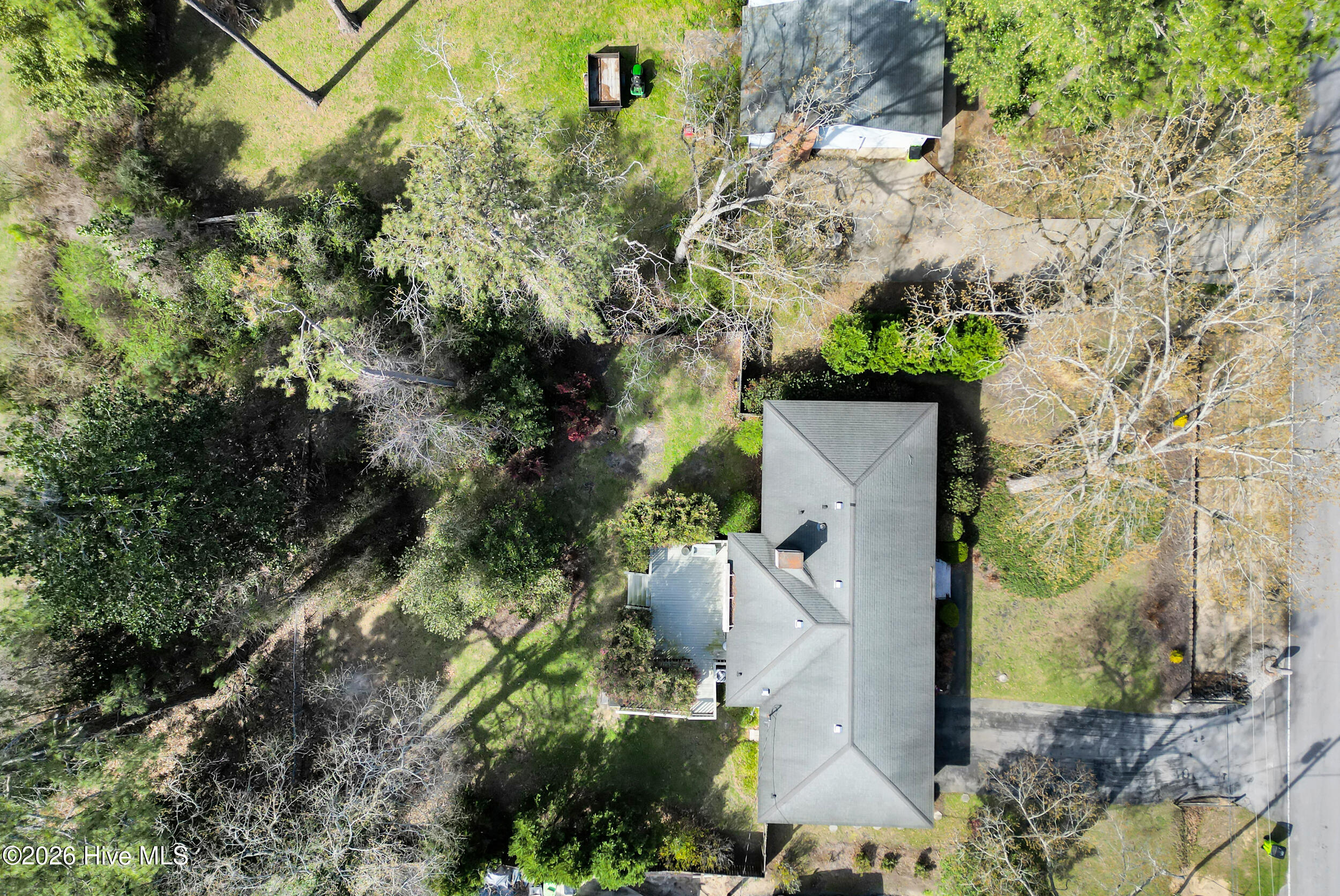 609 Edgehill Road,Trent Woods
