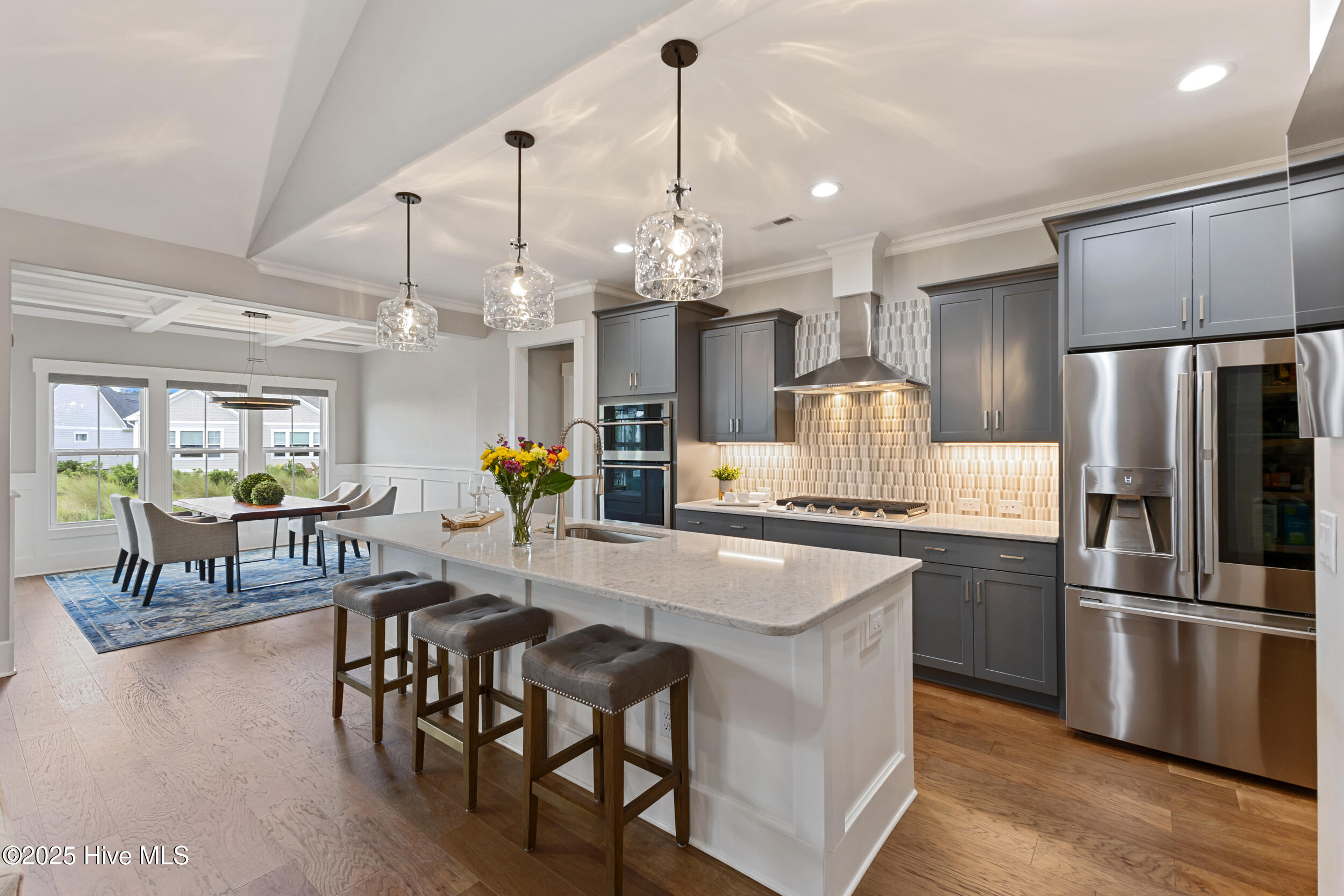 100550581 | Photo 10