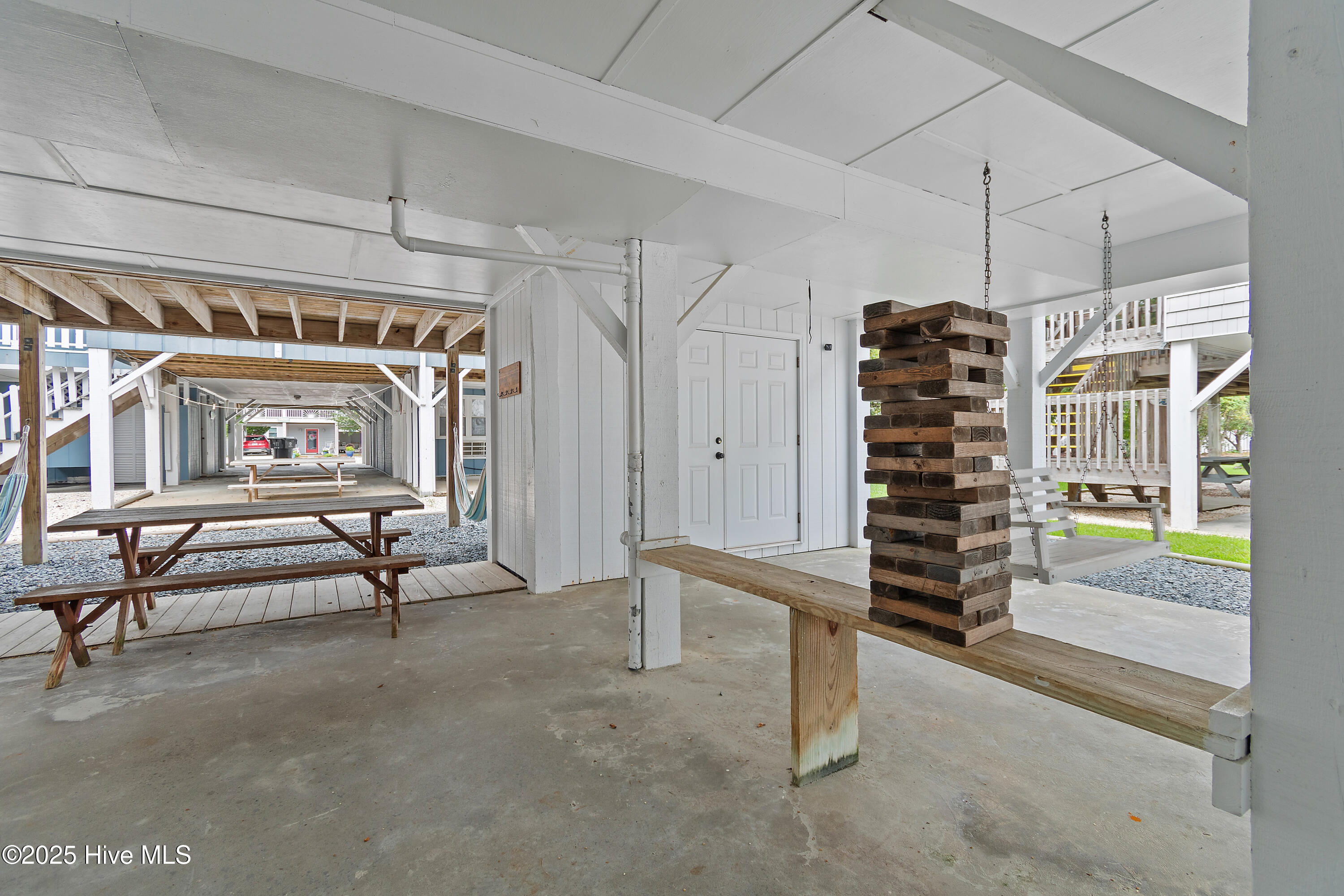 100529417 | Photo 31