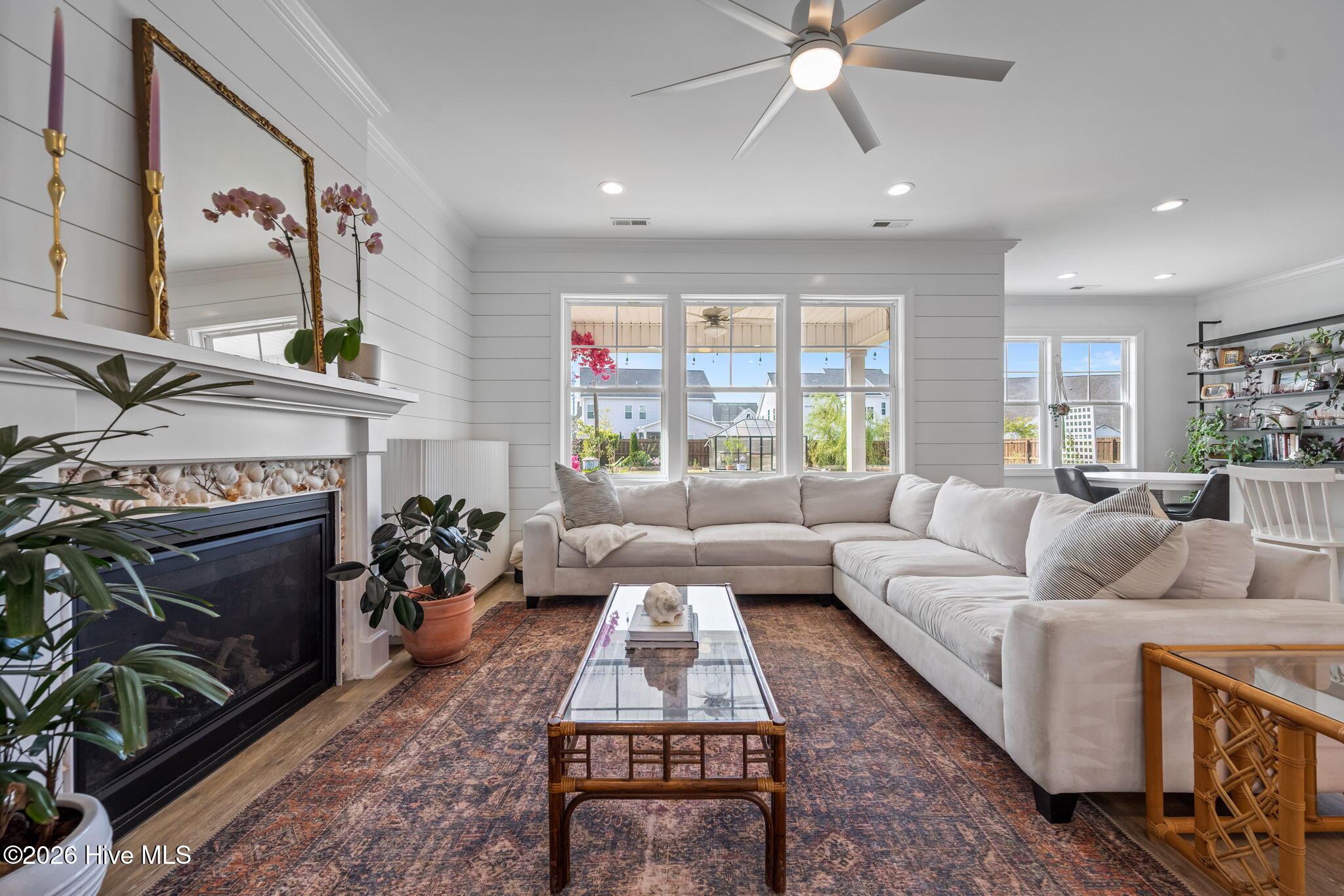 100566111 | Photo 17