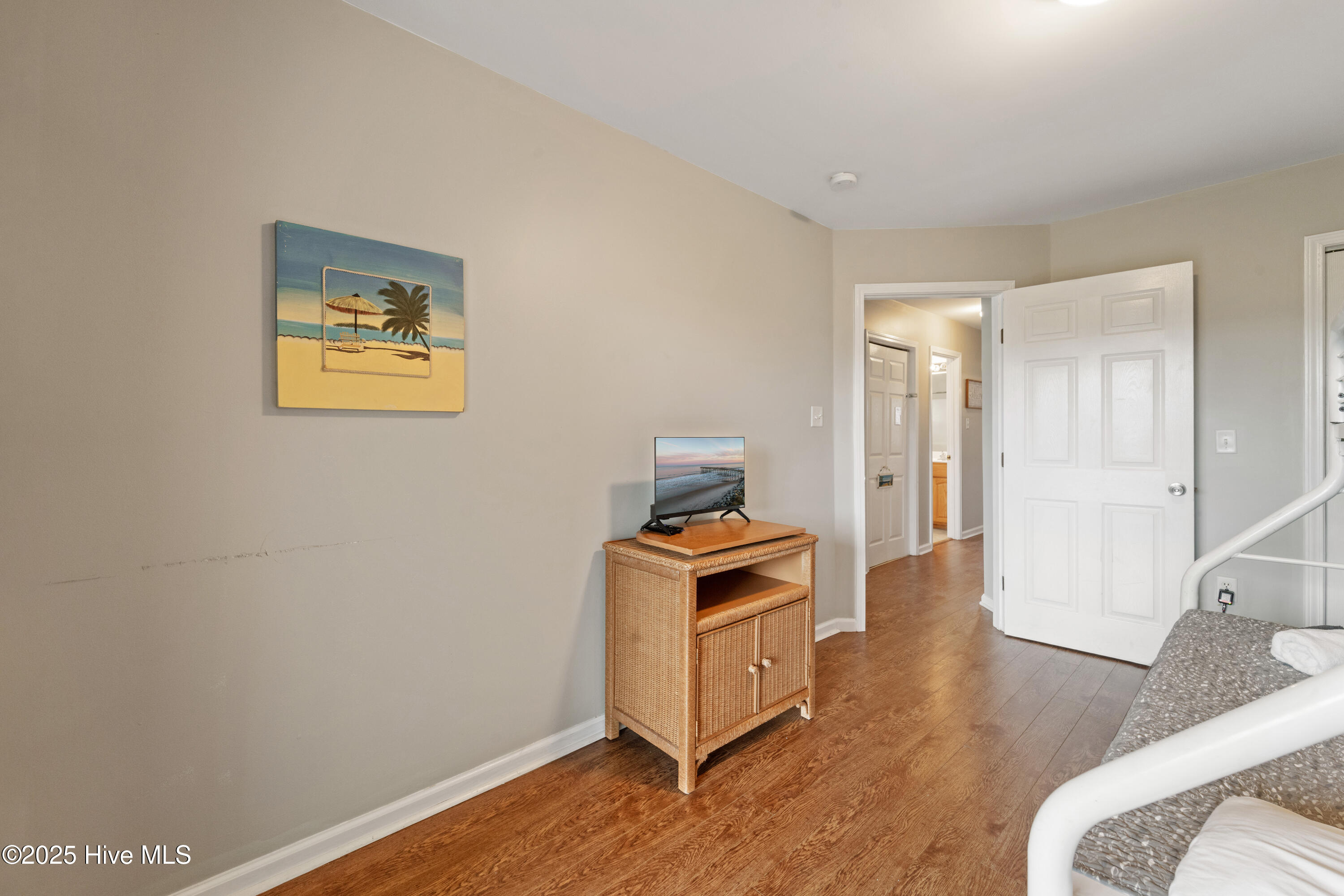 100556675 | Photo 30