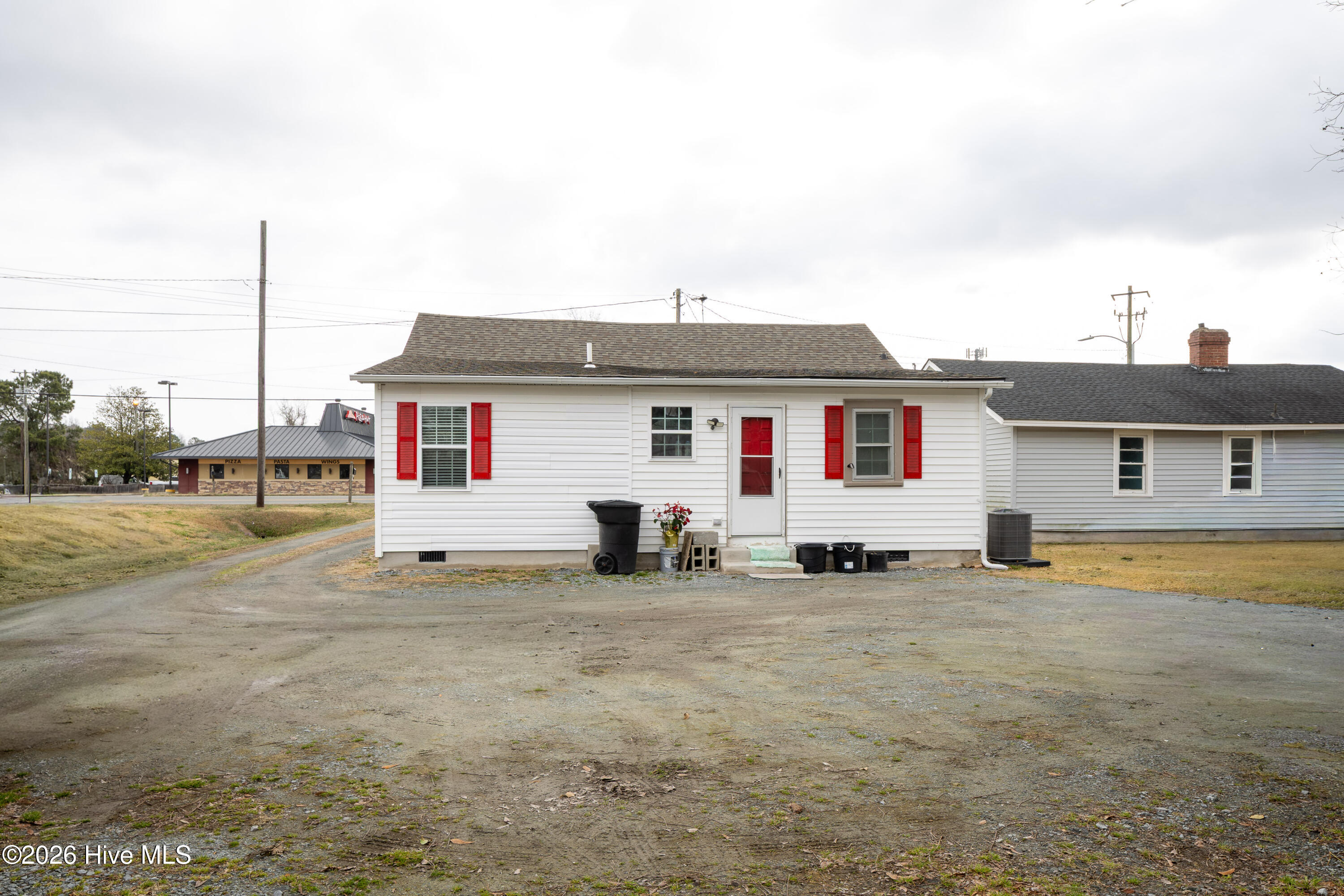 Homes for sale in Clinton, NC | 200 Southeast Blvd, Clinton, NC 28328 | MLS# 100556523