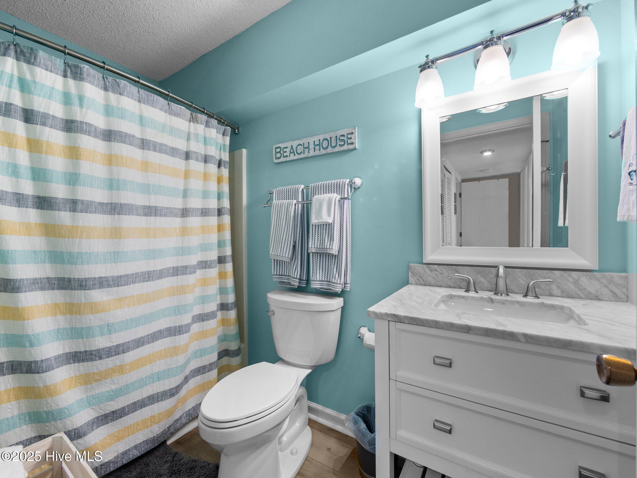 100517444 | Photo 17